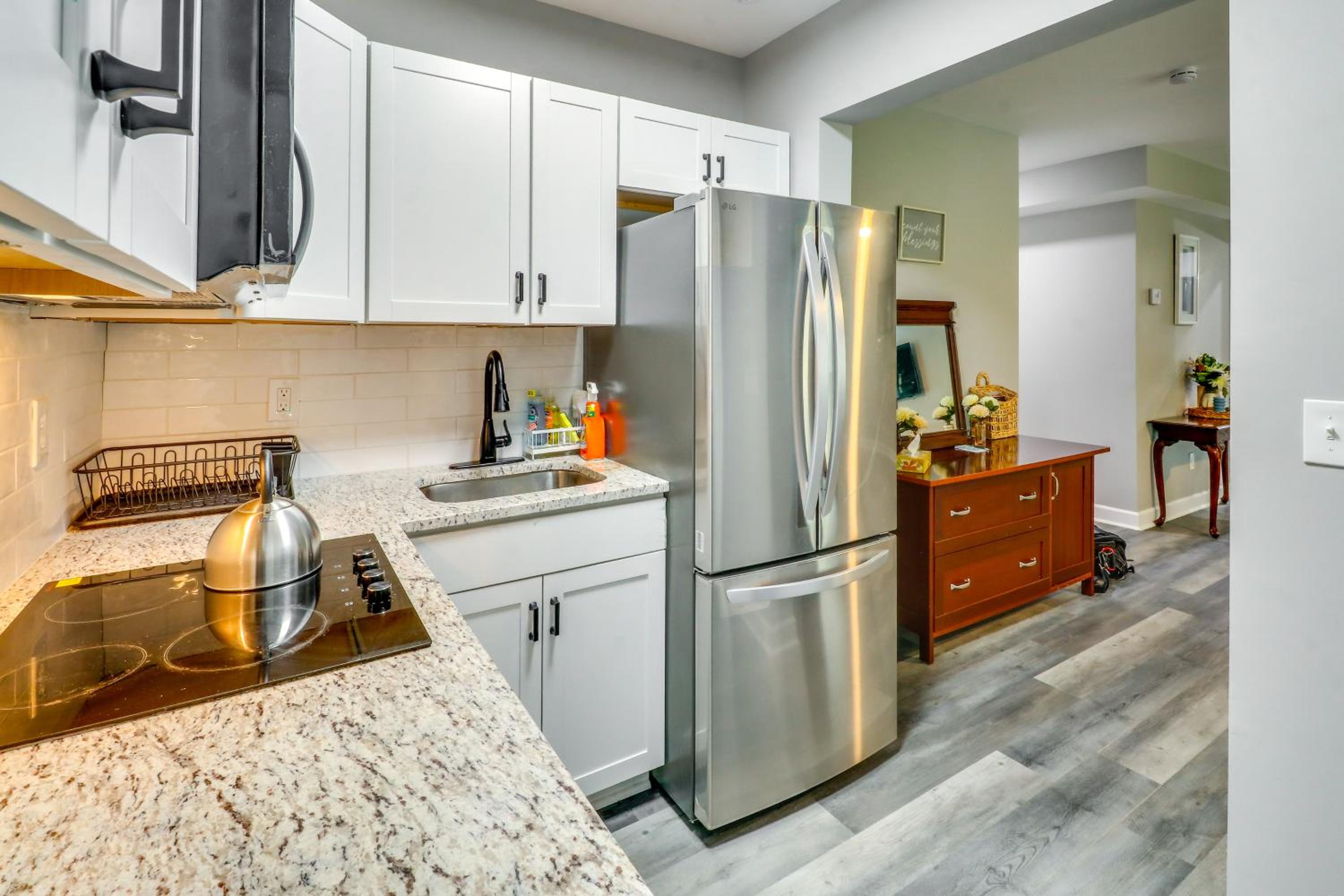 9 Mi to Downtown Atlanta Quiet Eastside Apartment