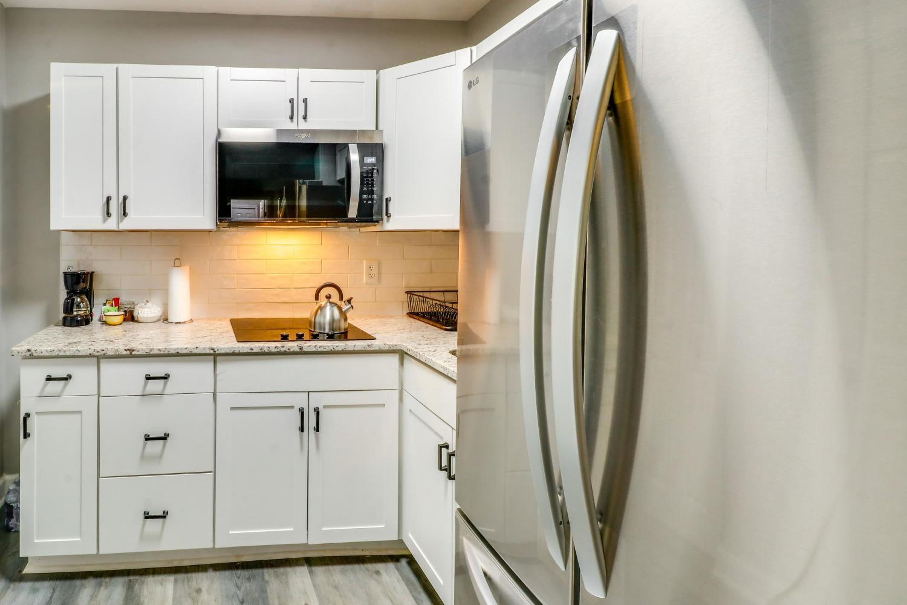 9 Mi to Downtown Atlanta Quiet Eastside Apartment