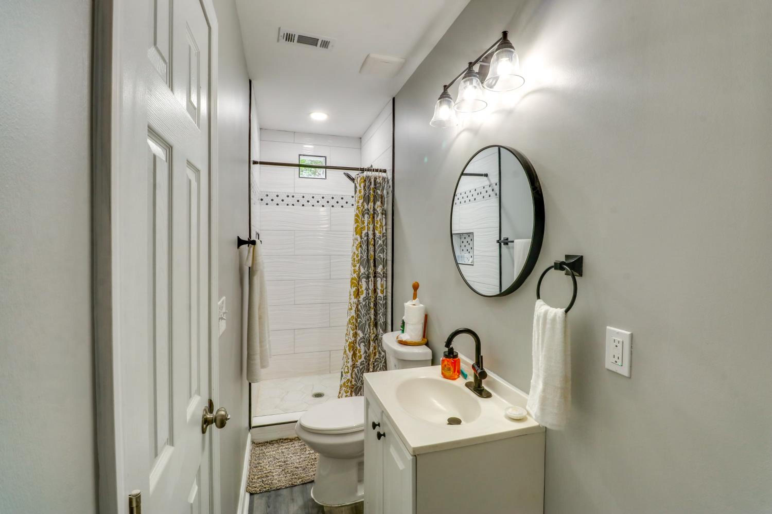 9 Mi to Downtown Atlanta Quiet Eastside Apartment