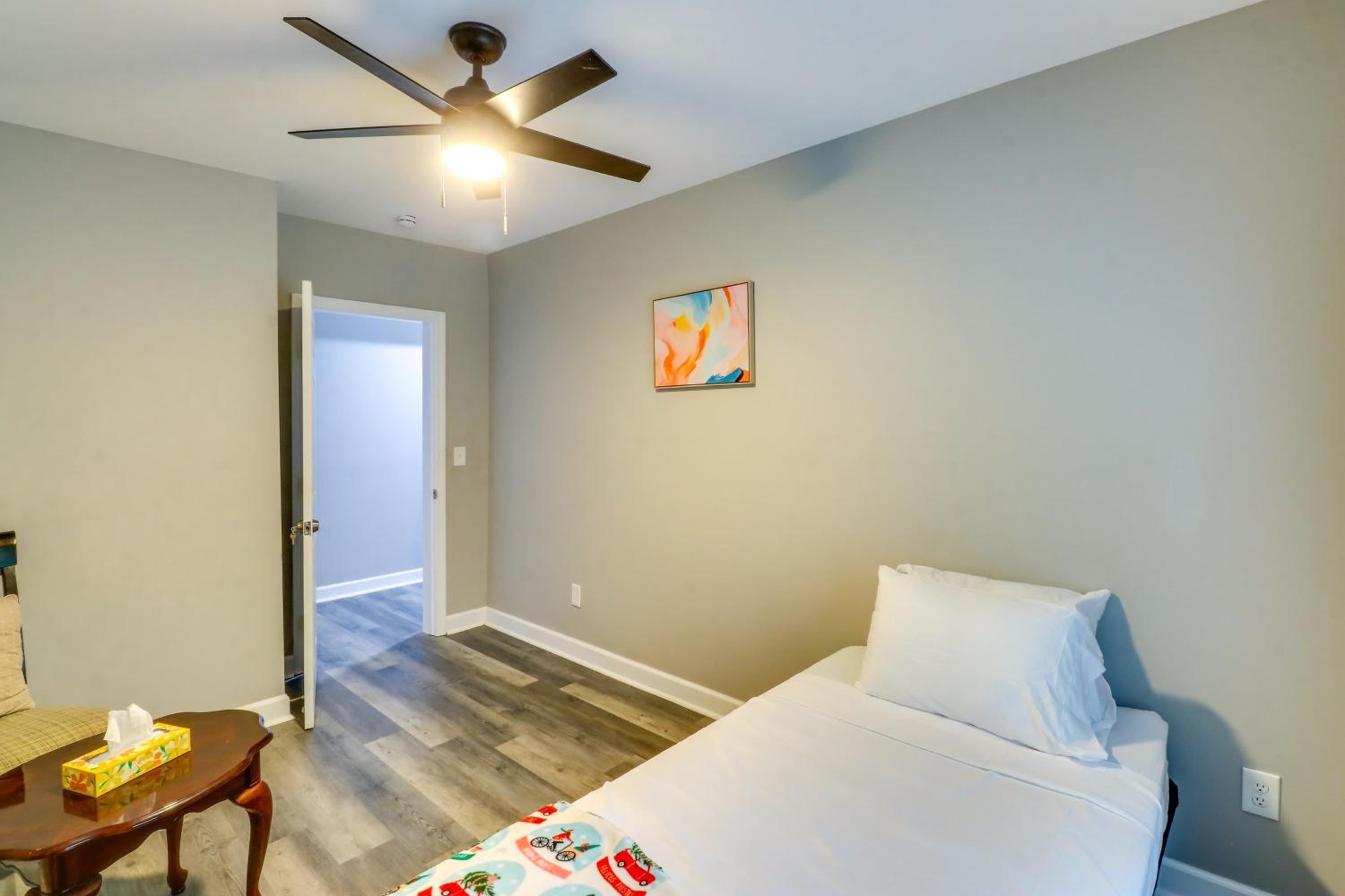 9 Mi to Downtown Atlanta Quiet Eastside Apartment