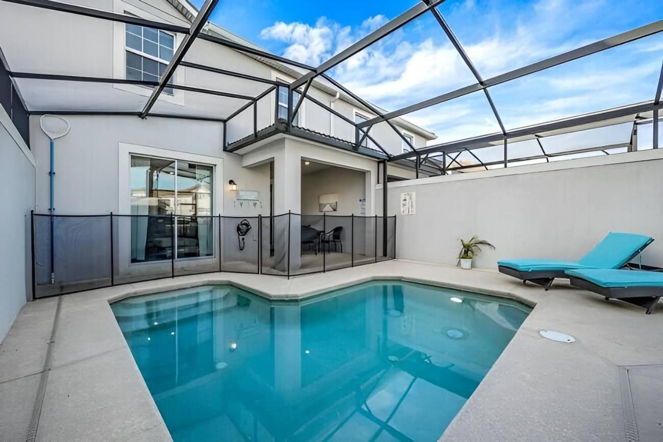 Luxury 4BR Villa w Pool Near Disney Parks
