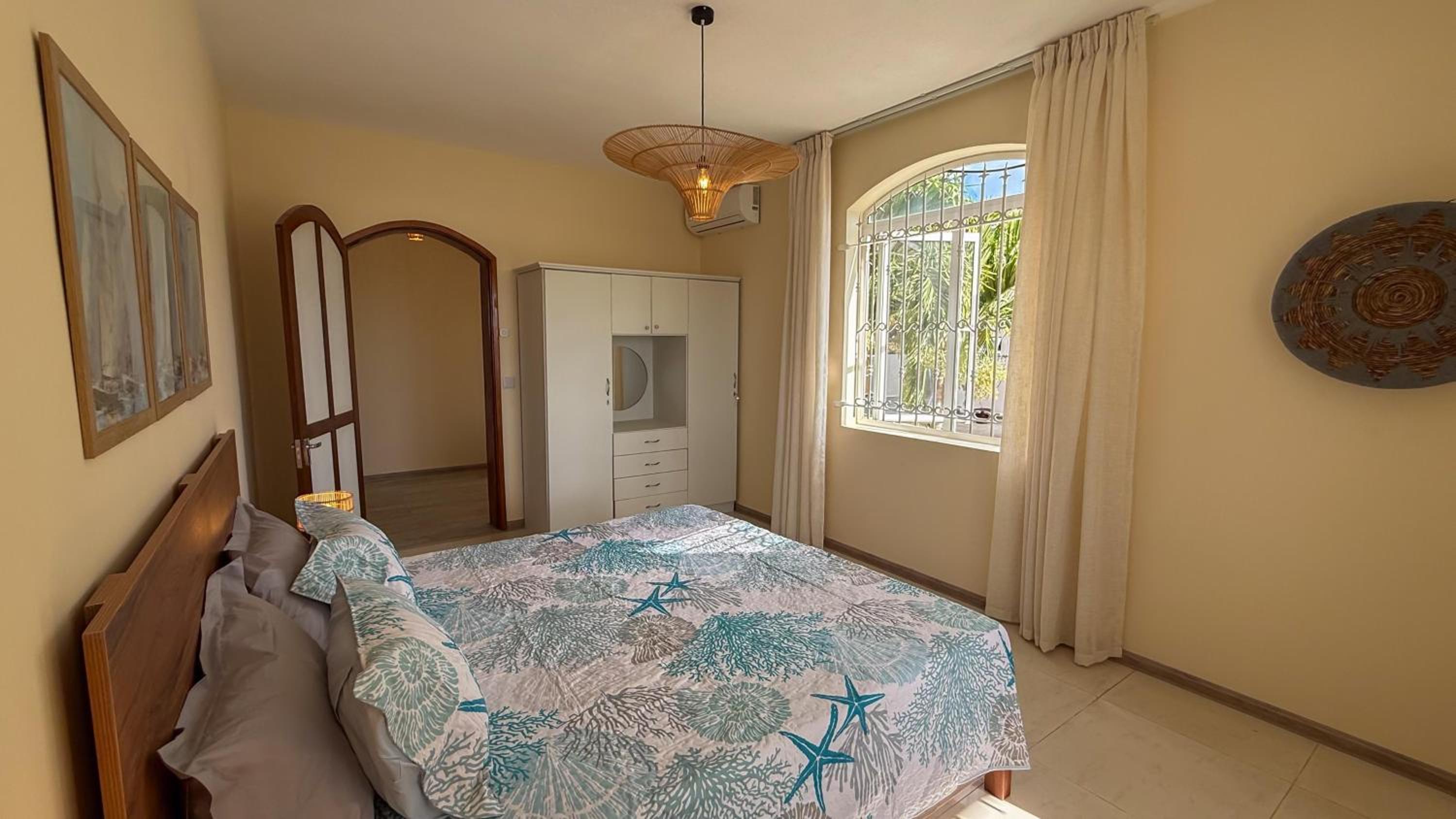 LAKAZ DEL VISTA - Luxurious new apartments with panoramic sea views, pool & garden retreat