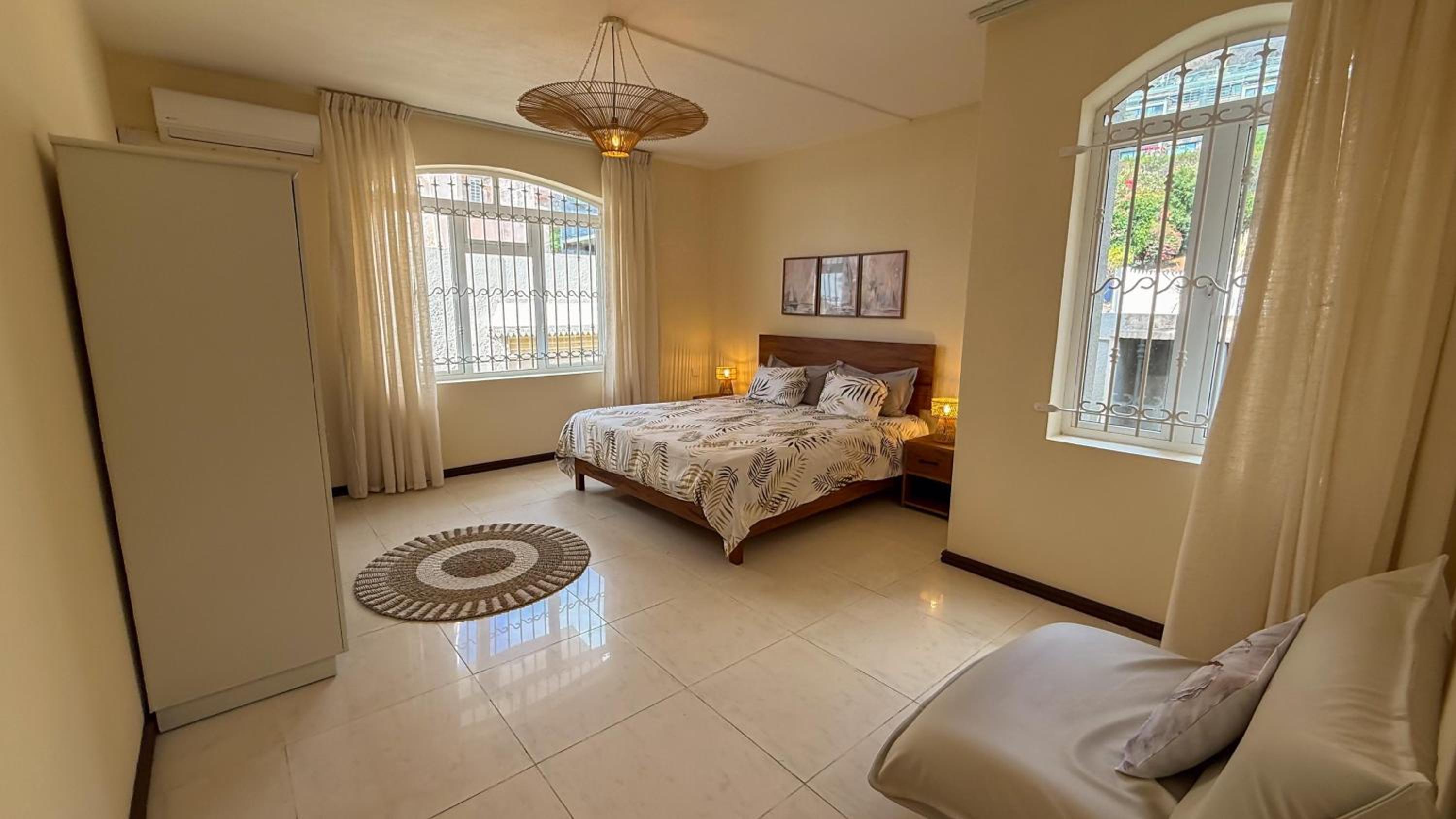LAKAZ DEL VISTA - Luxurious new apartments with panoramic sea views, pool & garden retreat