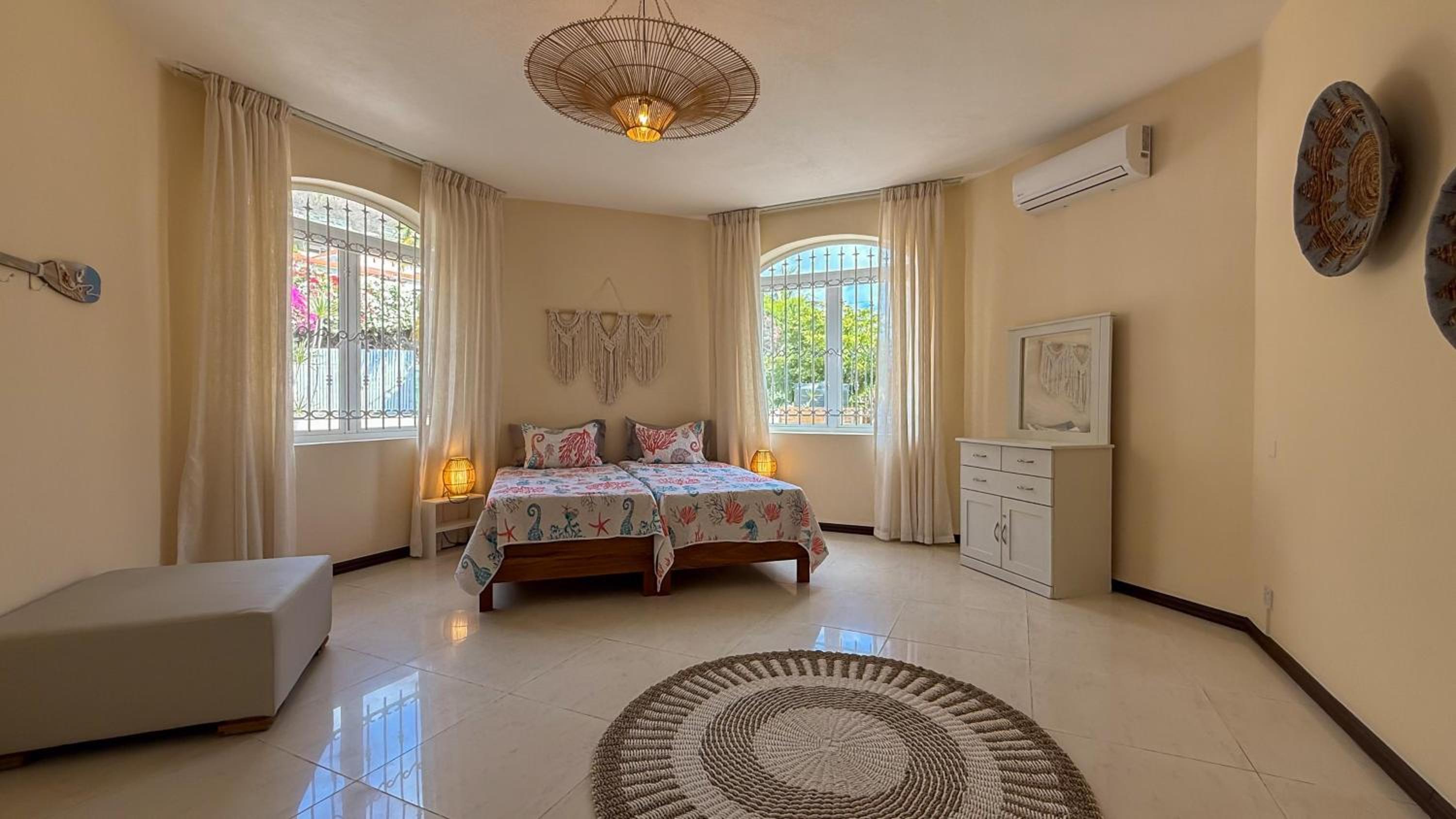 LAKAZ DEL VISTA - Luxurious new apartments with panoramic sea views, pool & garden retreat
