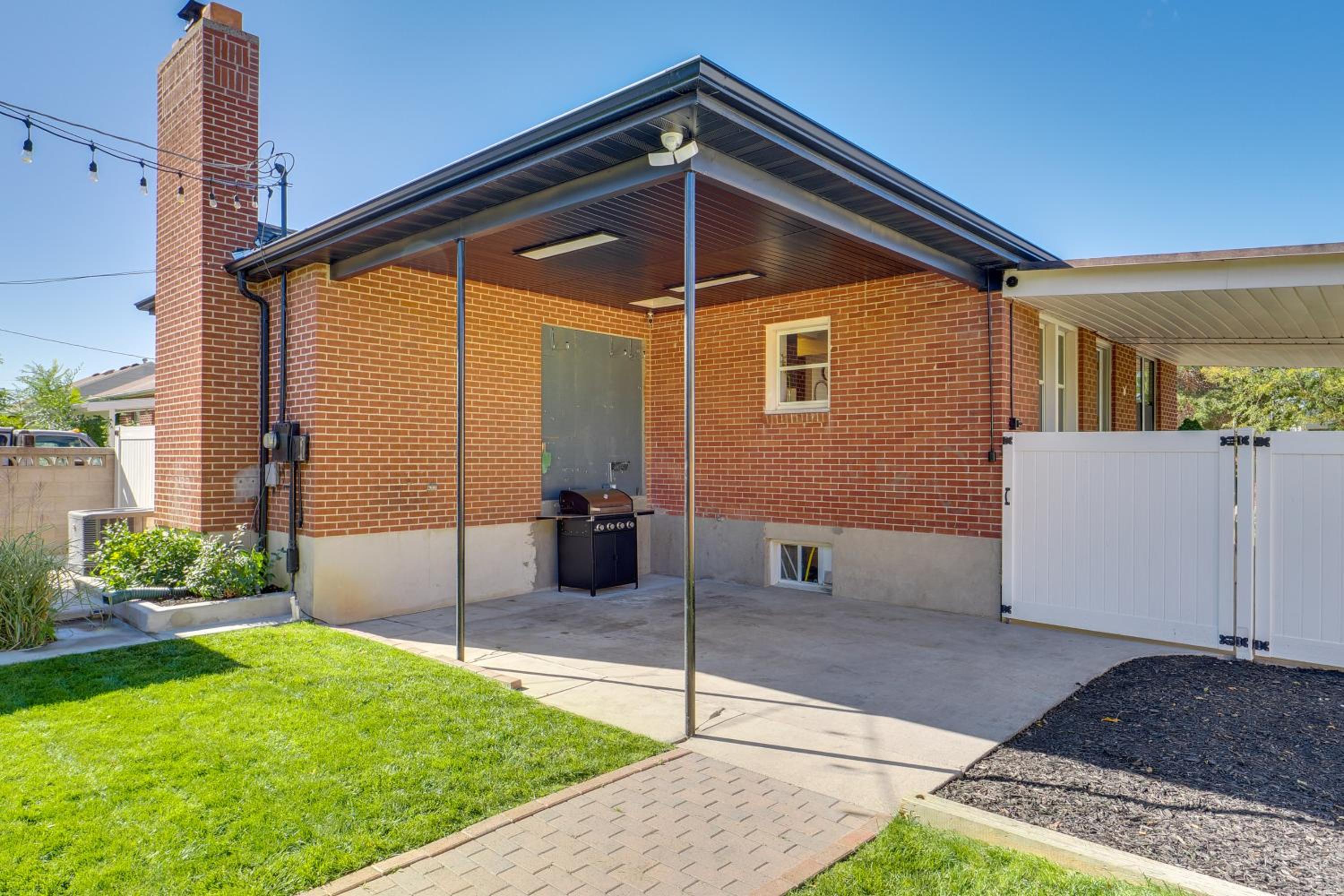 Great Outdoor Space! Family Home in SLC Suburbs