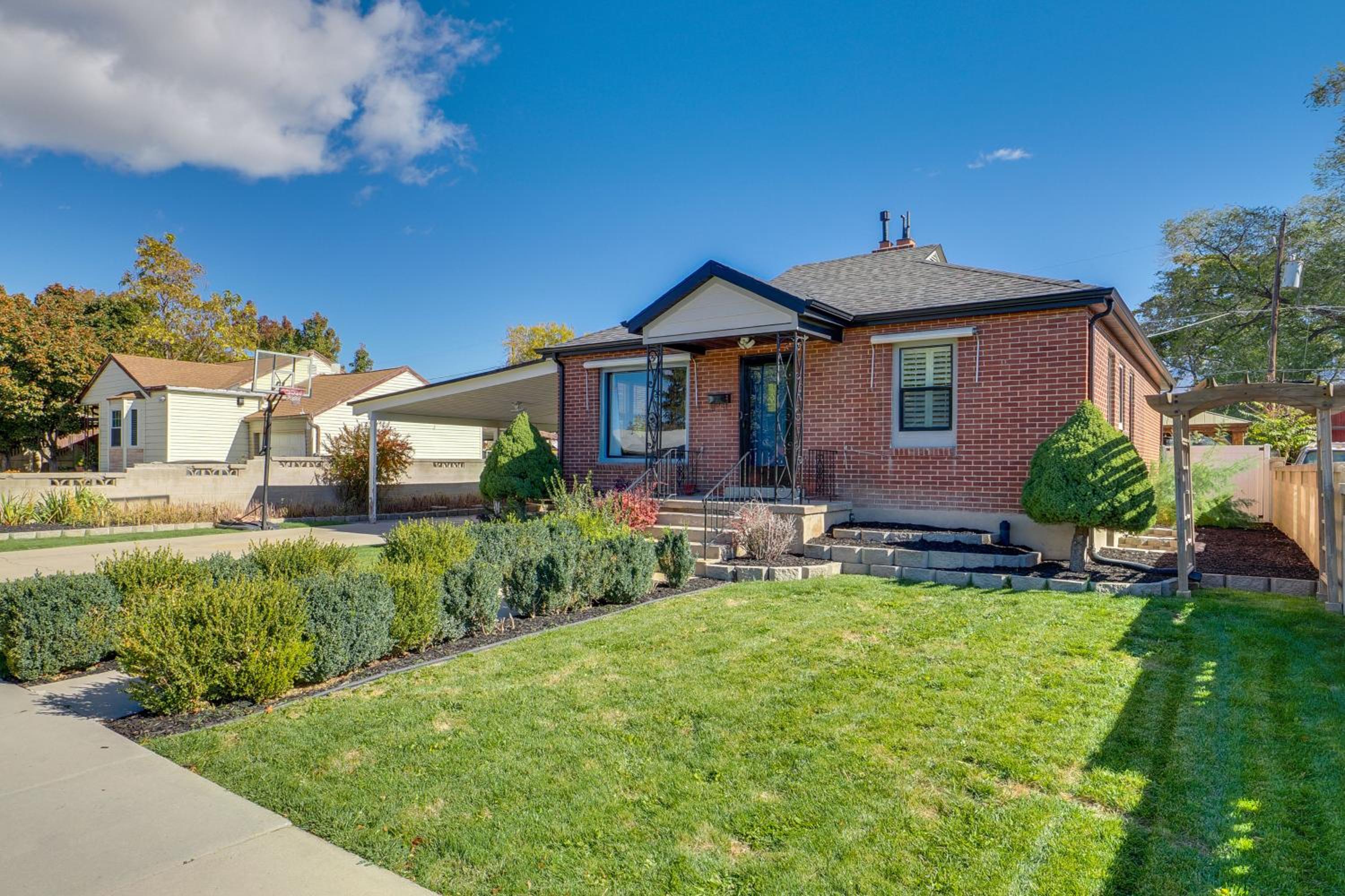 Great Outdoor Space! Family Home in SLC Suburbs