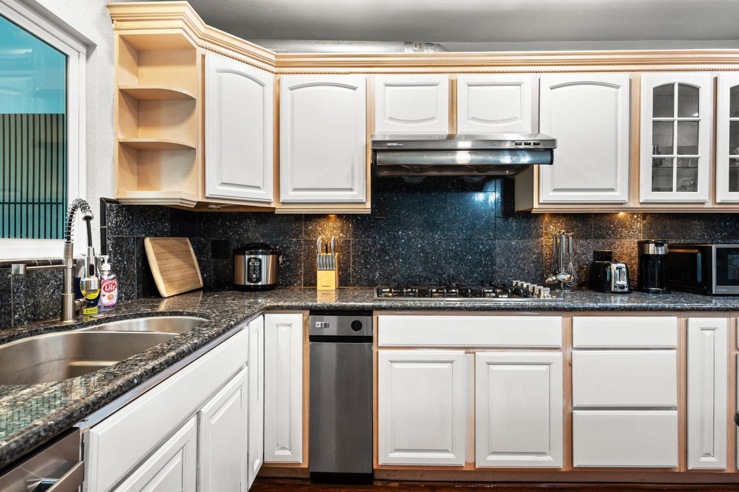 Spacious Family Retreat in San Dimas Great Location