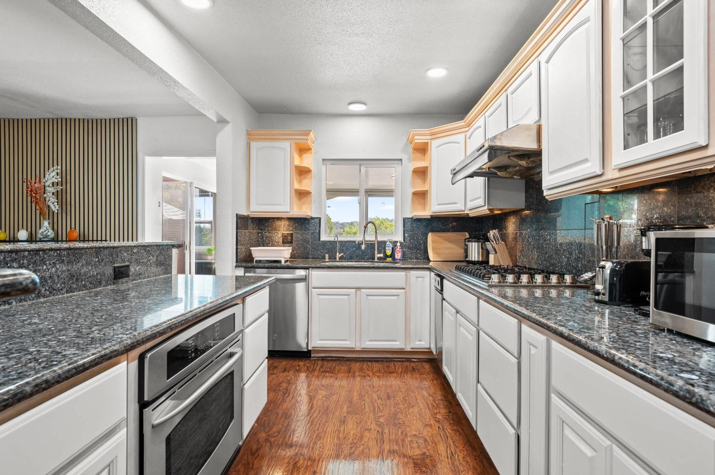Spacious Family Retreat in San Dimas Great Location