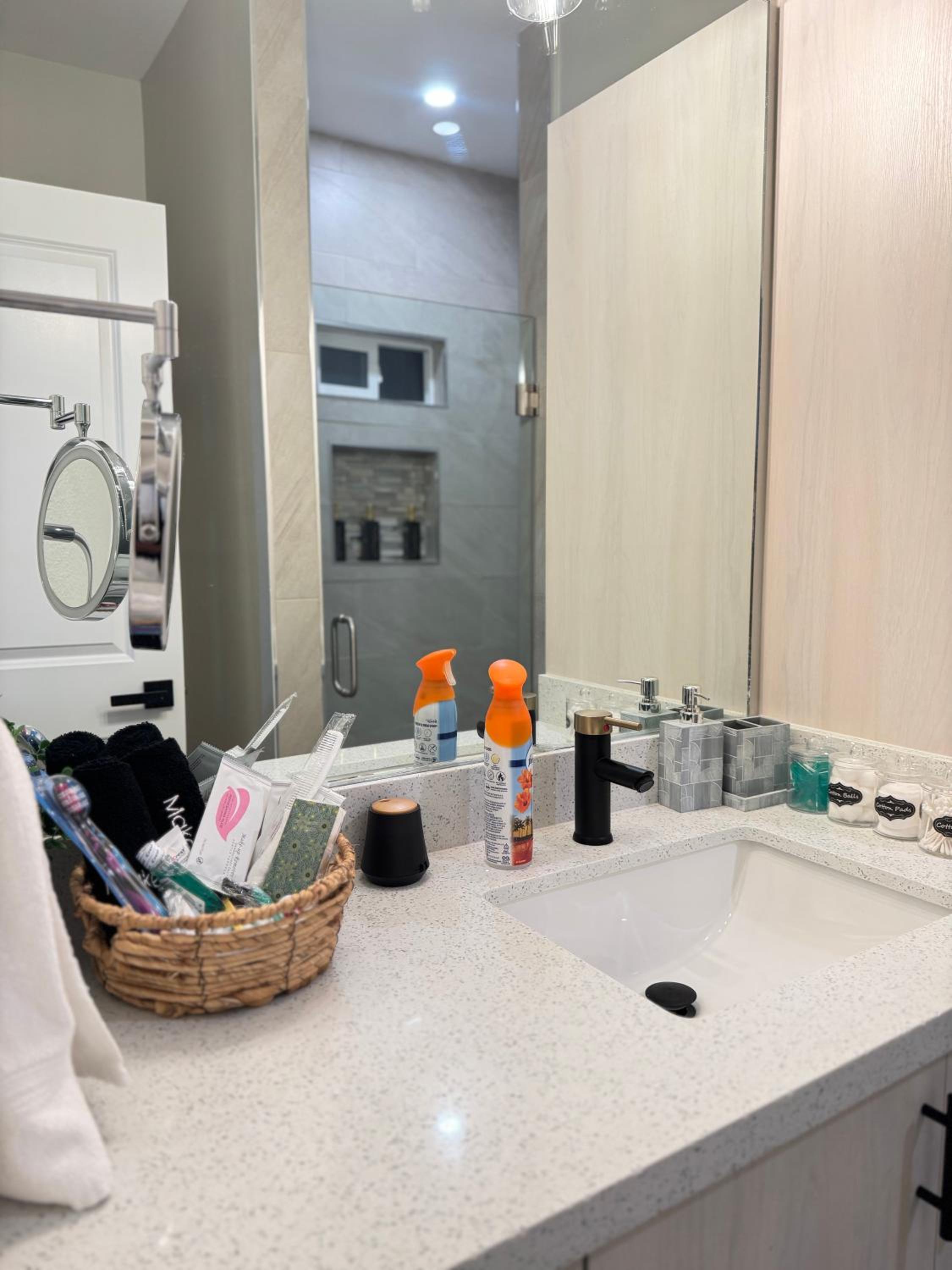Luxe of Haven - 2bed with office and free parking