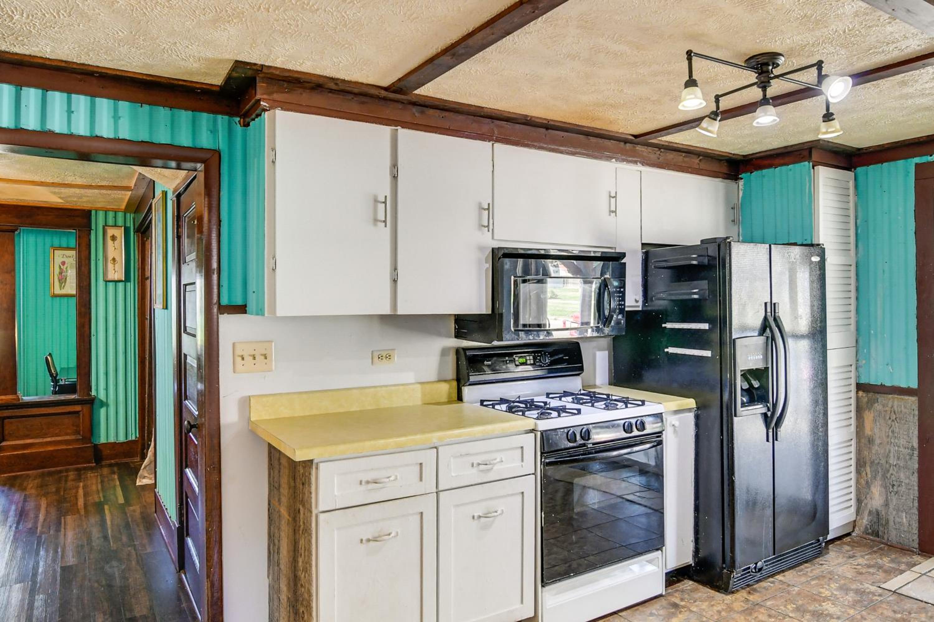 8 Mi to Lake Panorama Cozy Family Getaway