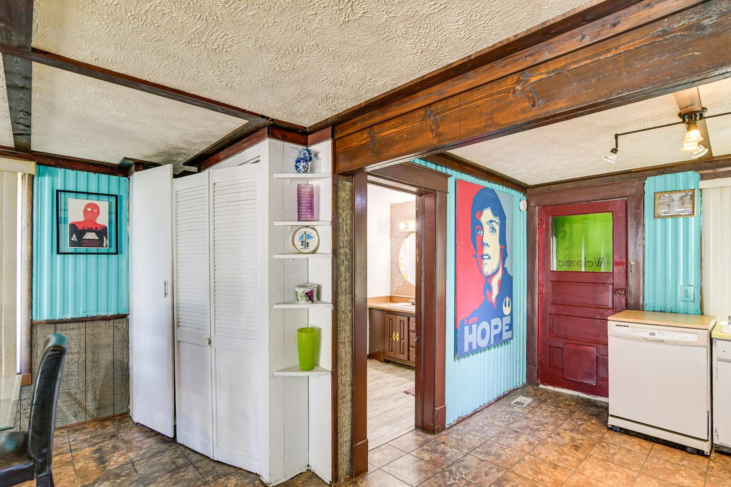 8 Mi to Lake Panorama Cozy Family Getaway