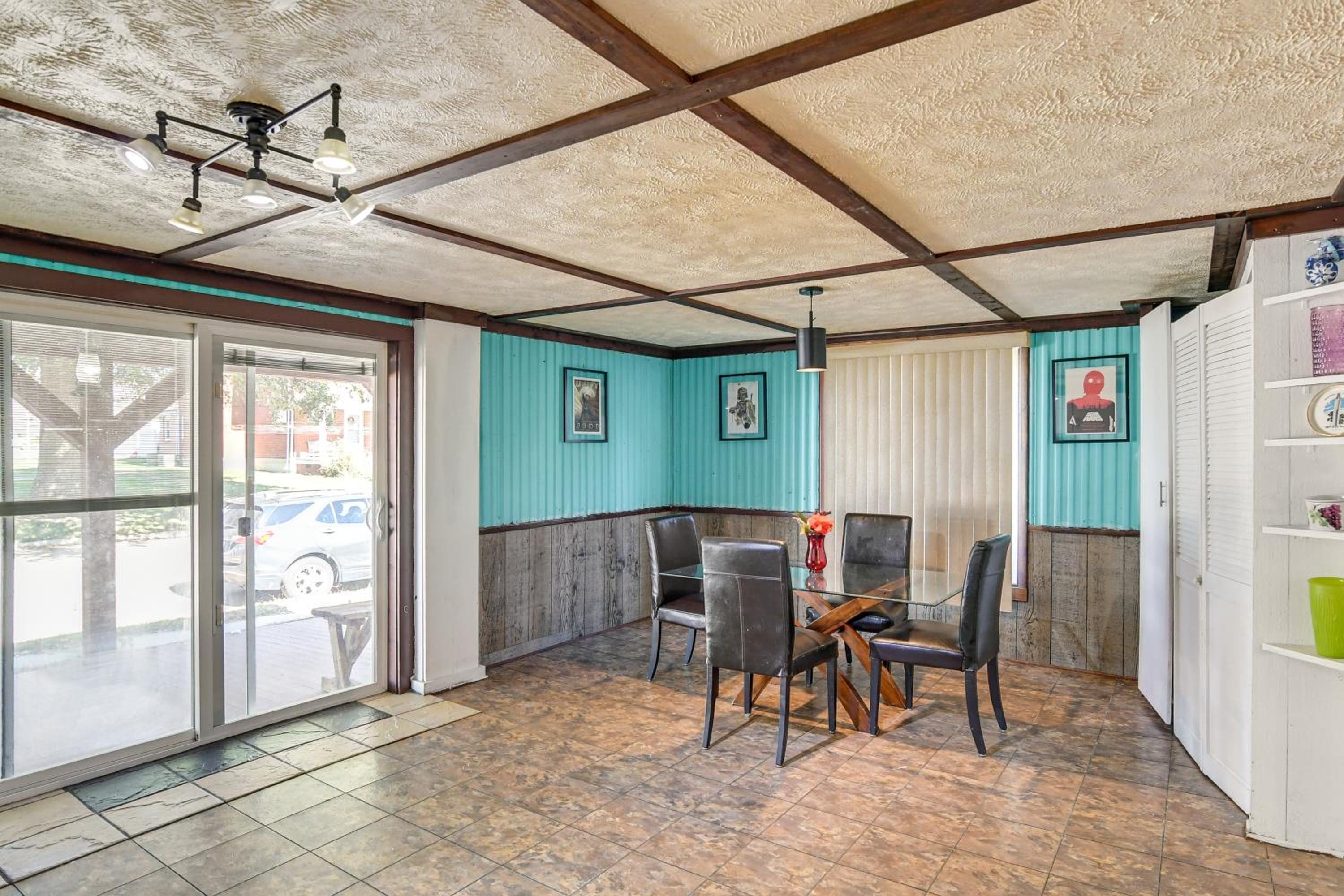 8 Mi to Lake Panorama Cozy Family Getaway