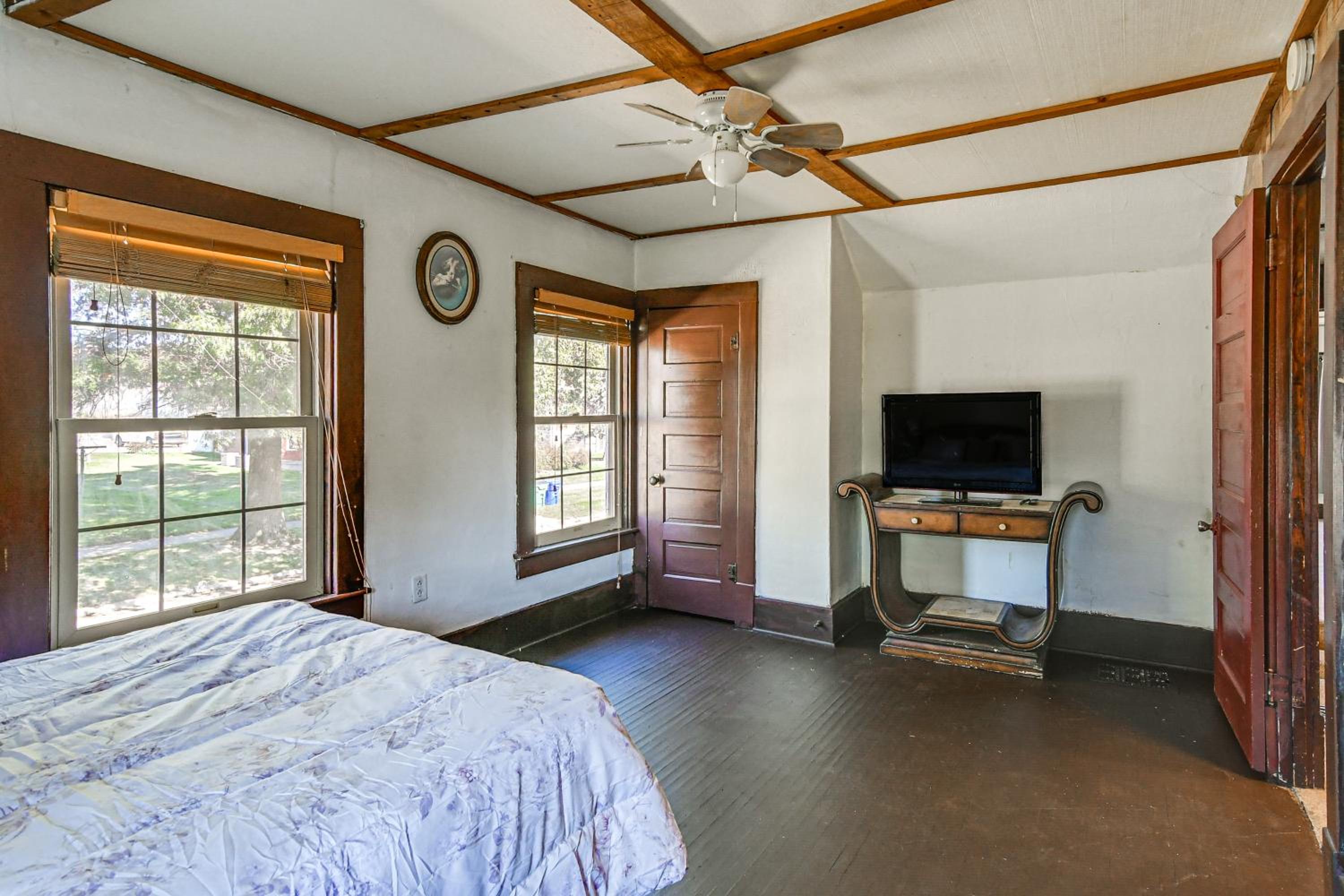8 Mi to Lake Panorama Cozy Family Getaway