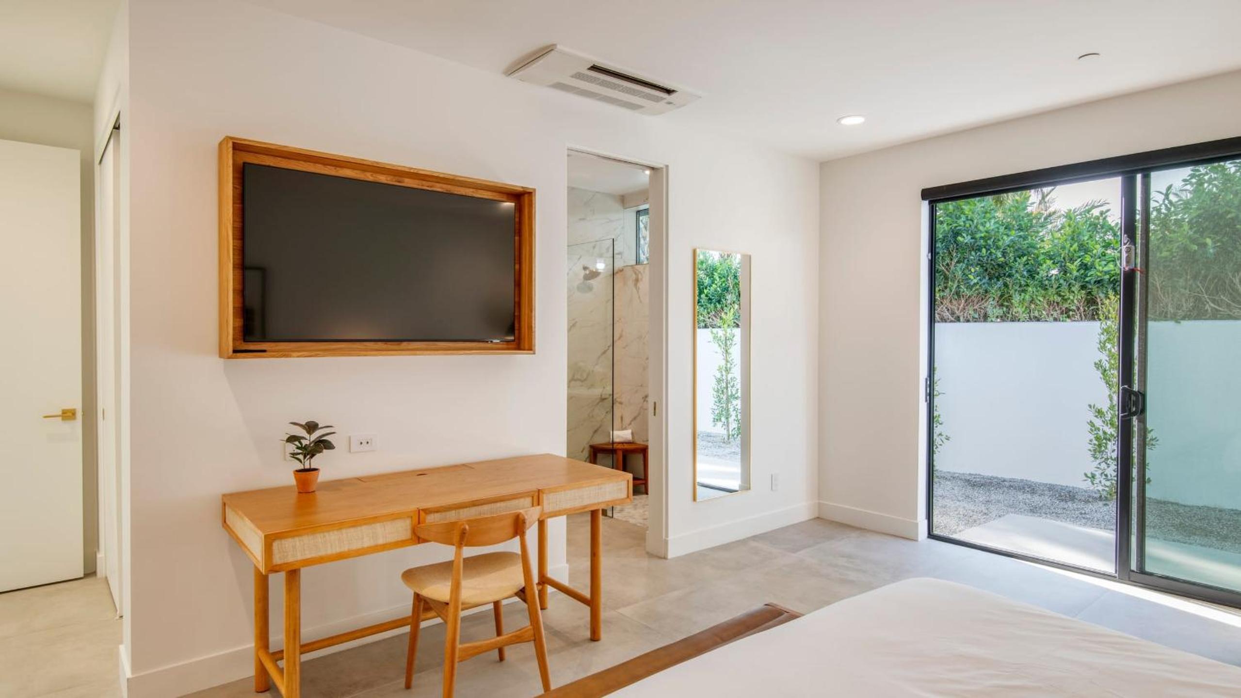 Polo Villa Trio Sleeps 52 3 Homes 20 BDRs
