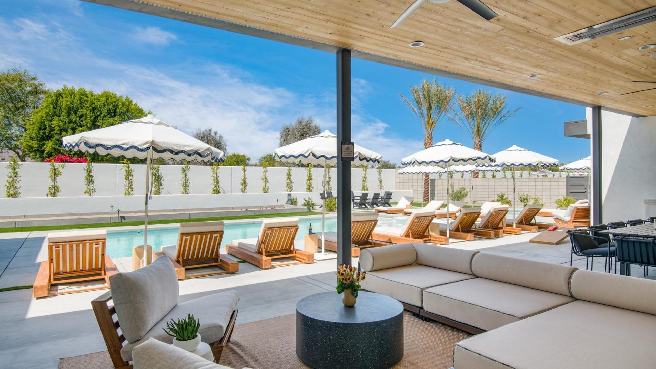 Polo Villa Trio Sleeps 52 3 Homes 20 BDRs
