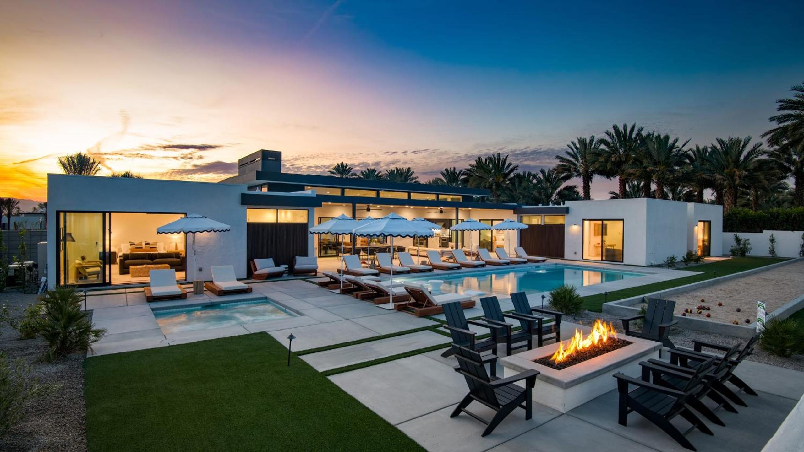 Polo Villa Trio Sleeps 52 3 Homes 20 BDRs
