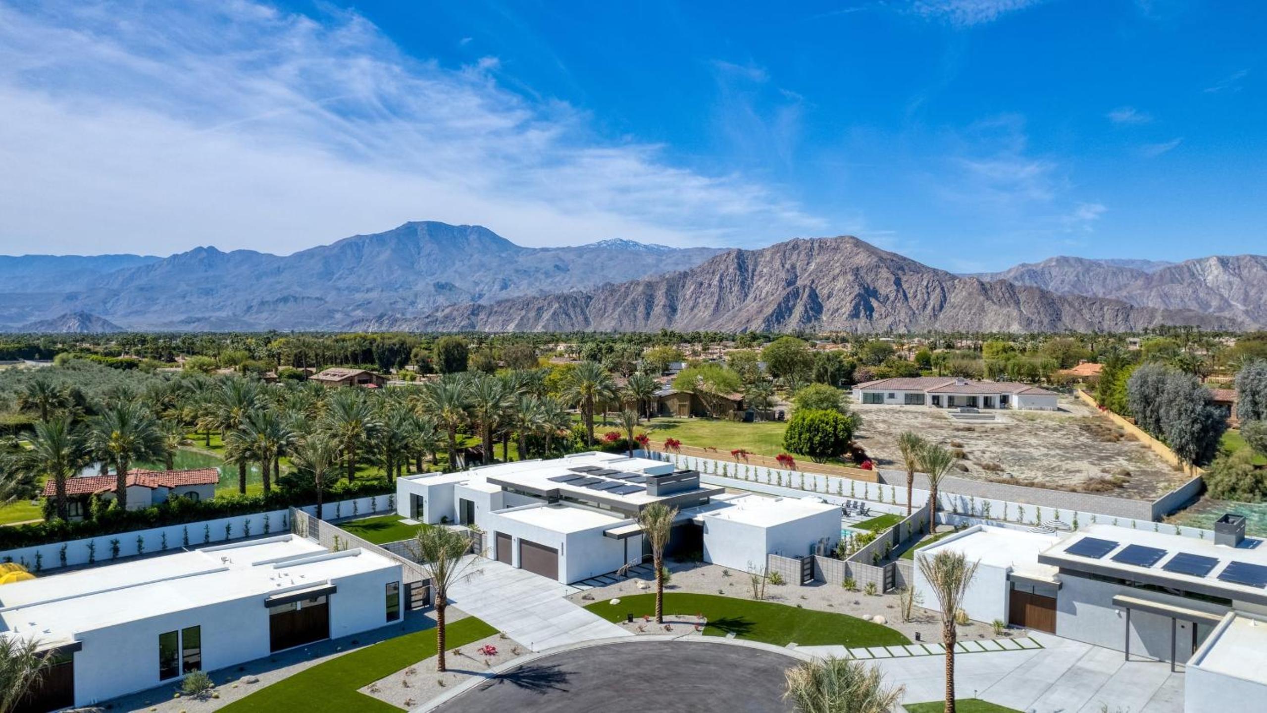 Polo Villa Trio Sleeps 52 3 Homes 20 BDRs