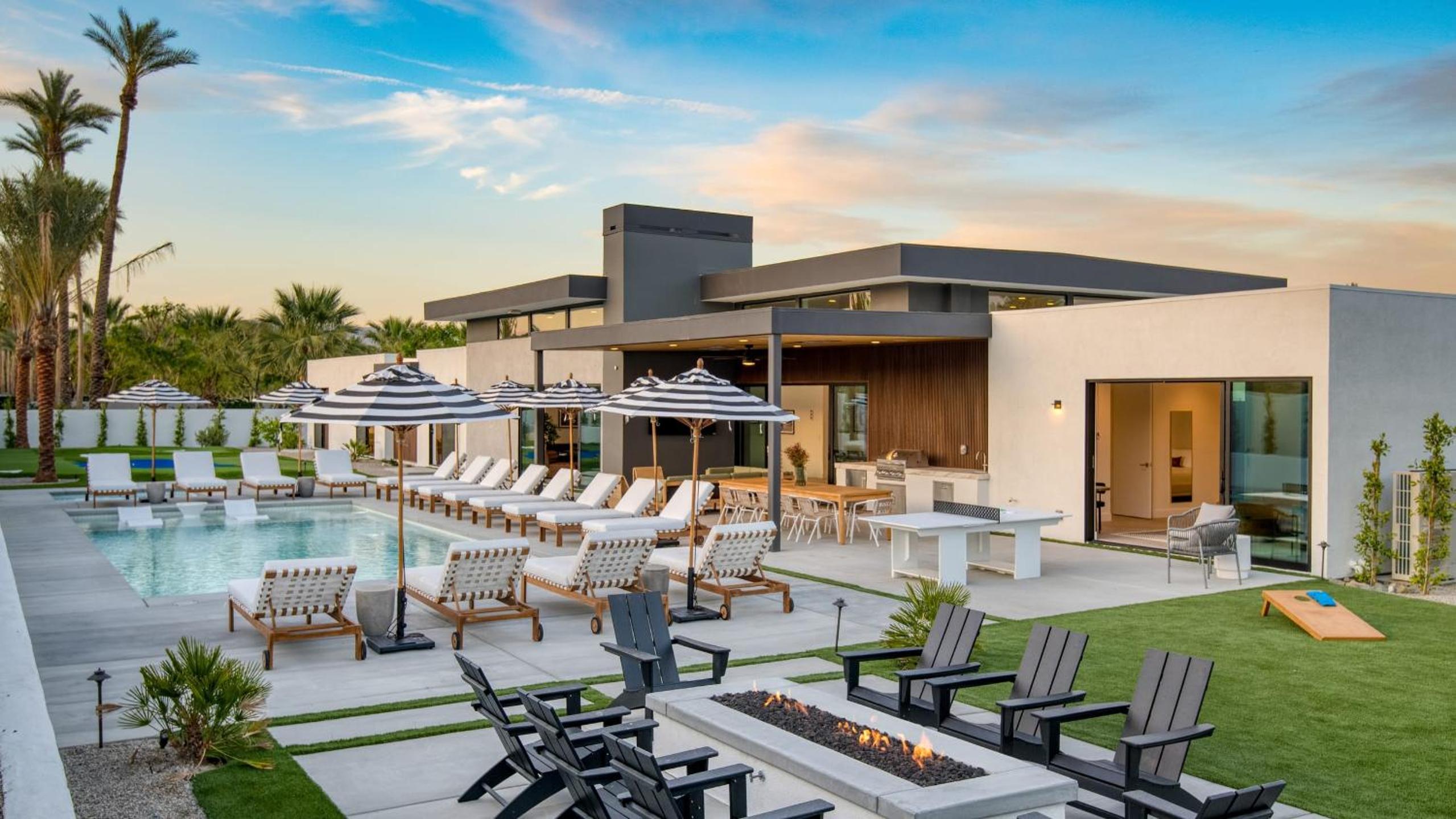 Polo Villa Trio Sleeps 52 3 Homes 20 BDRs
