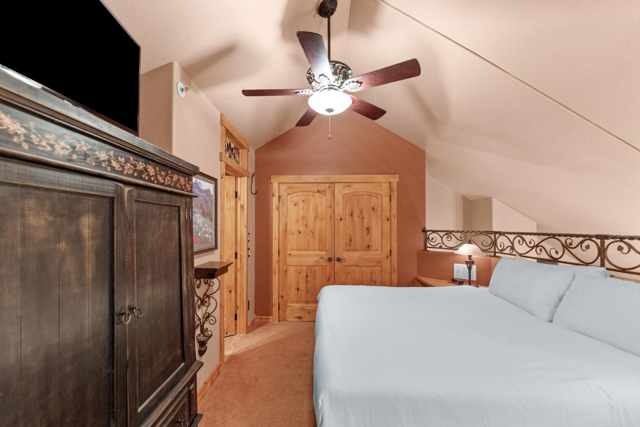 Telemark Lodge 504