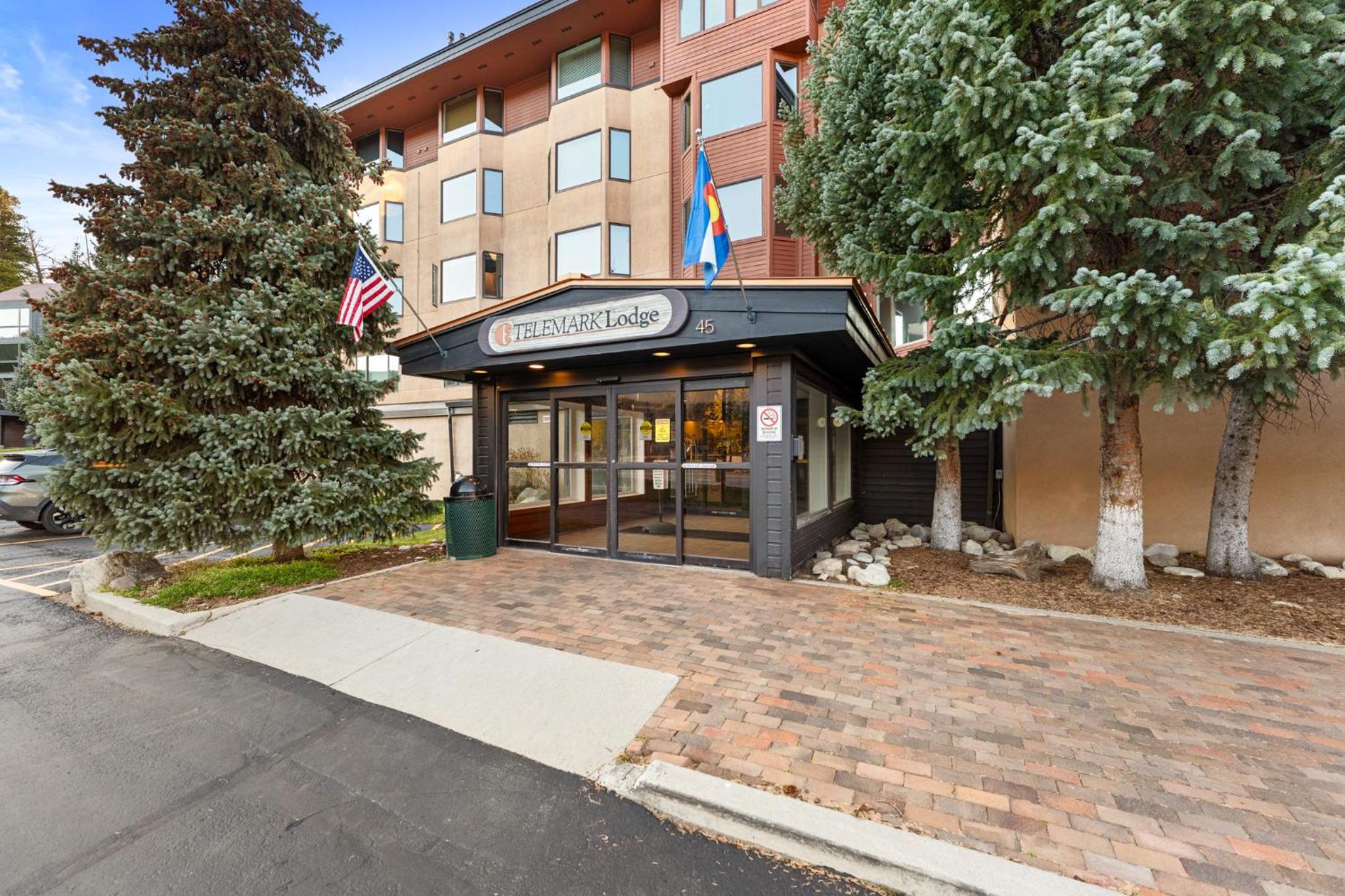 Telemark Lodge 504