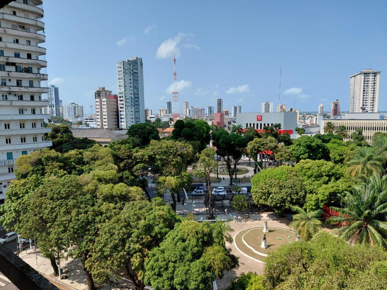 Apto em excelente localização 104 JR