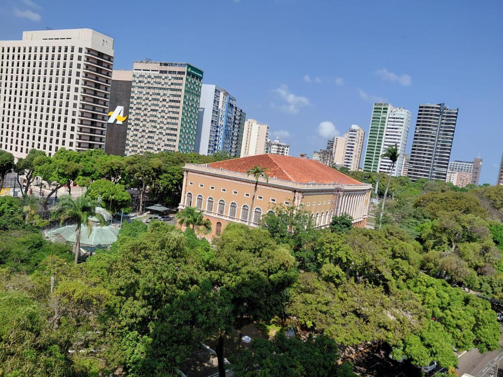 Apto em excelente localização 104 JR