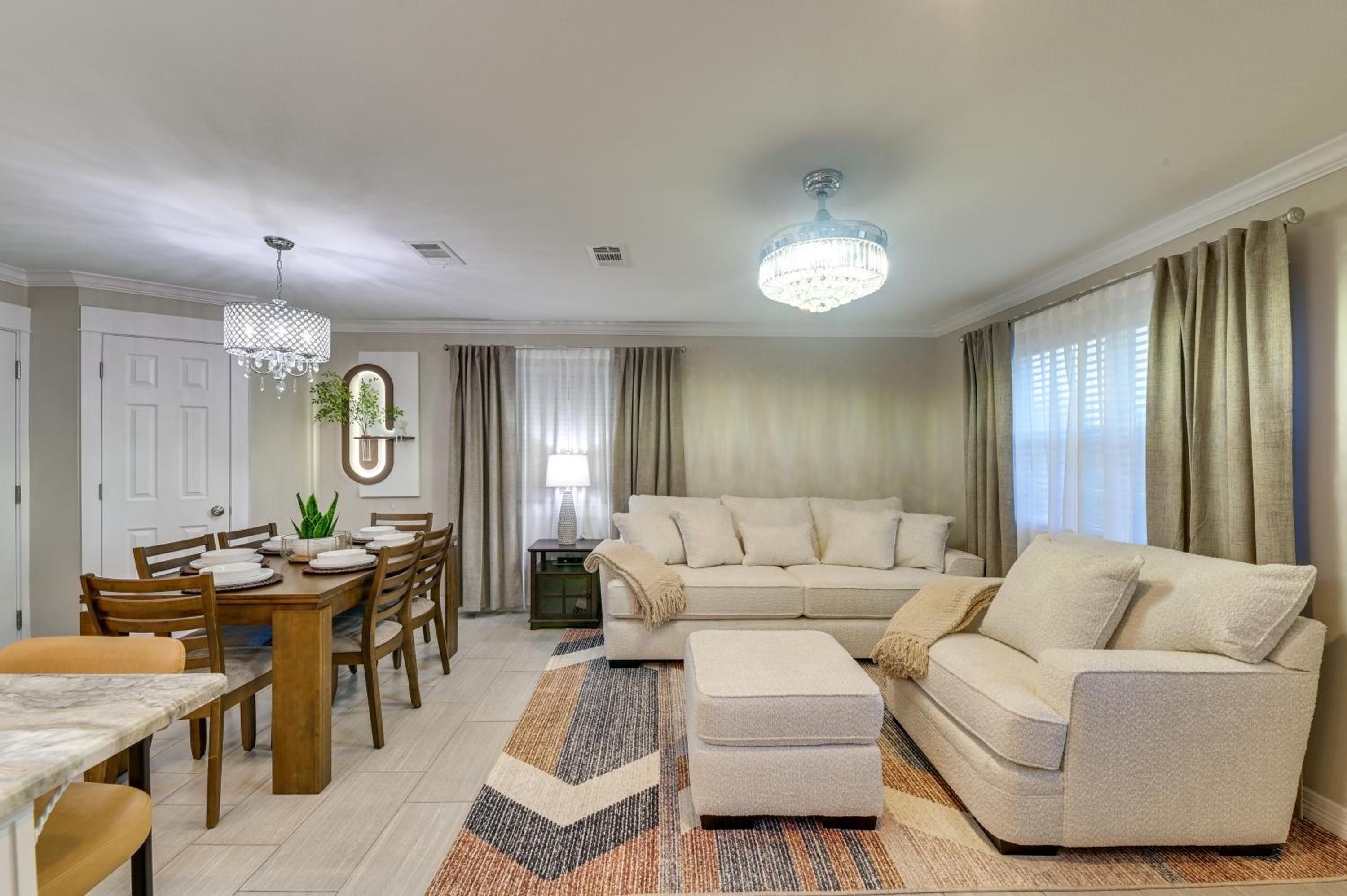 Walk to Frisco Commons Park Modern Home with Patio