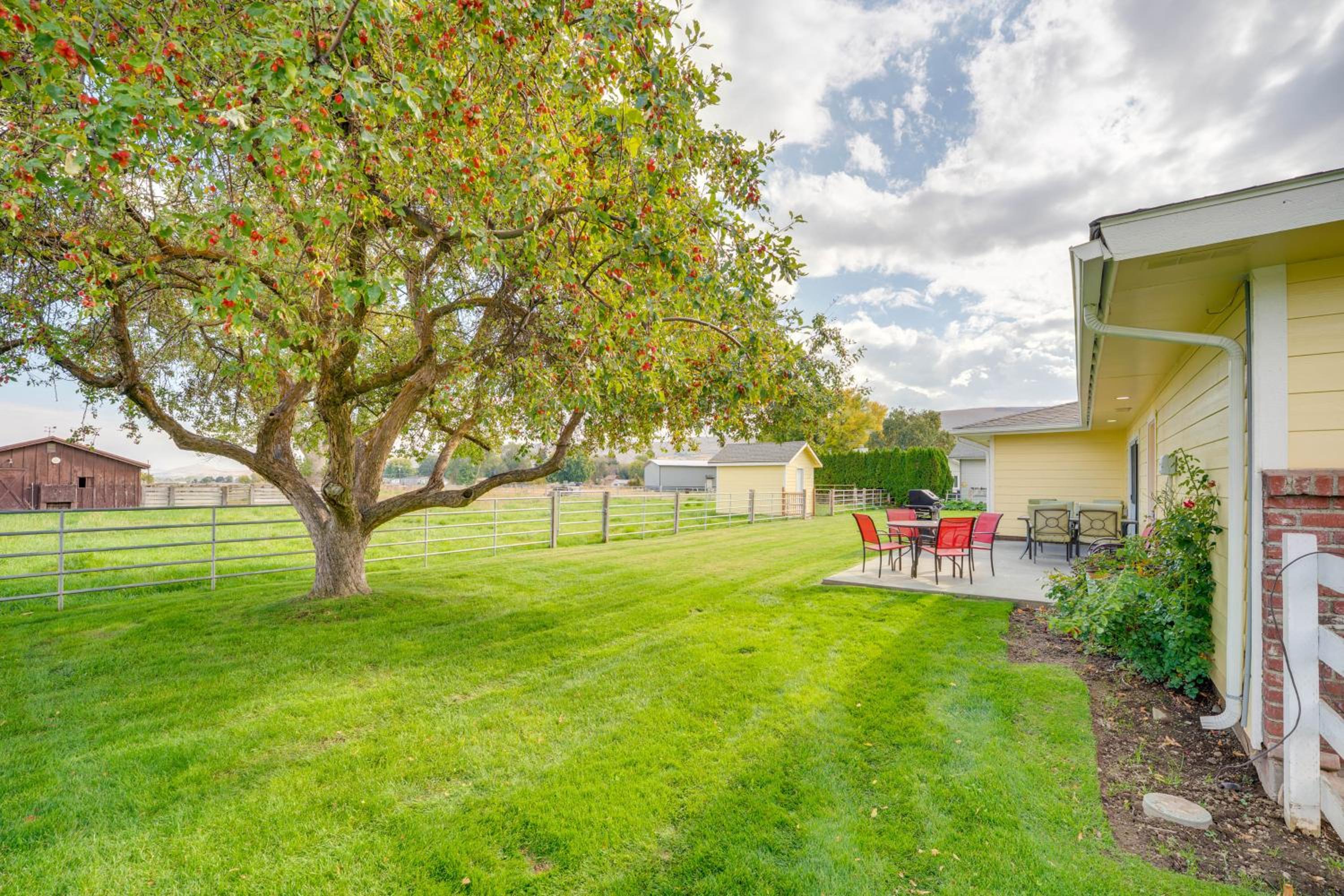 Ski, Fish and Explore Yakima Wine Country Home!