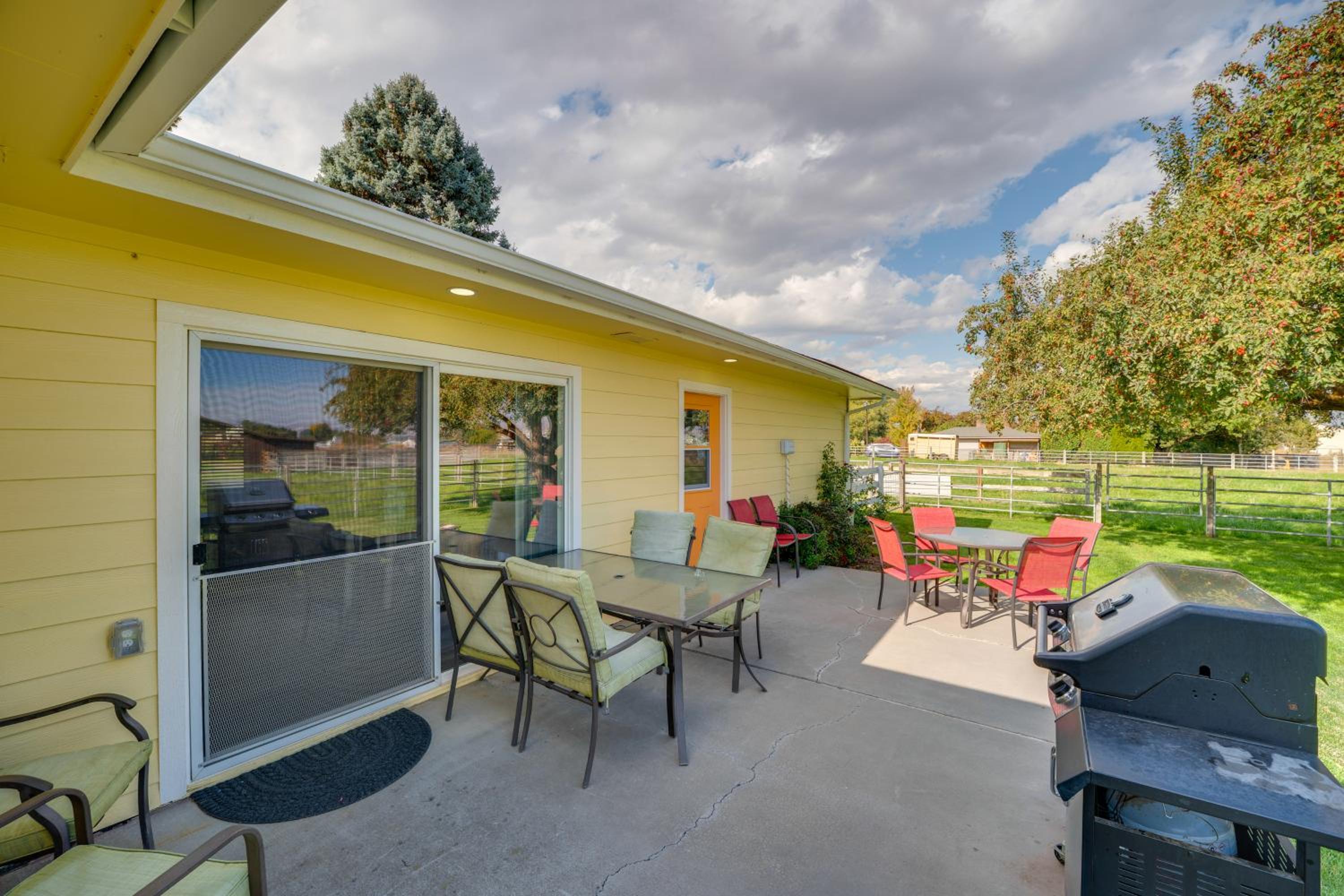 Ski, Fish and Explore Yakima Wine Country Home!