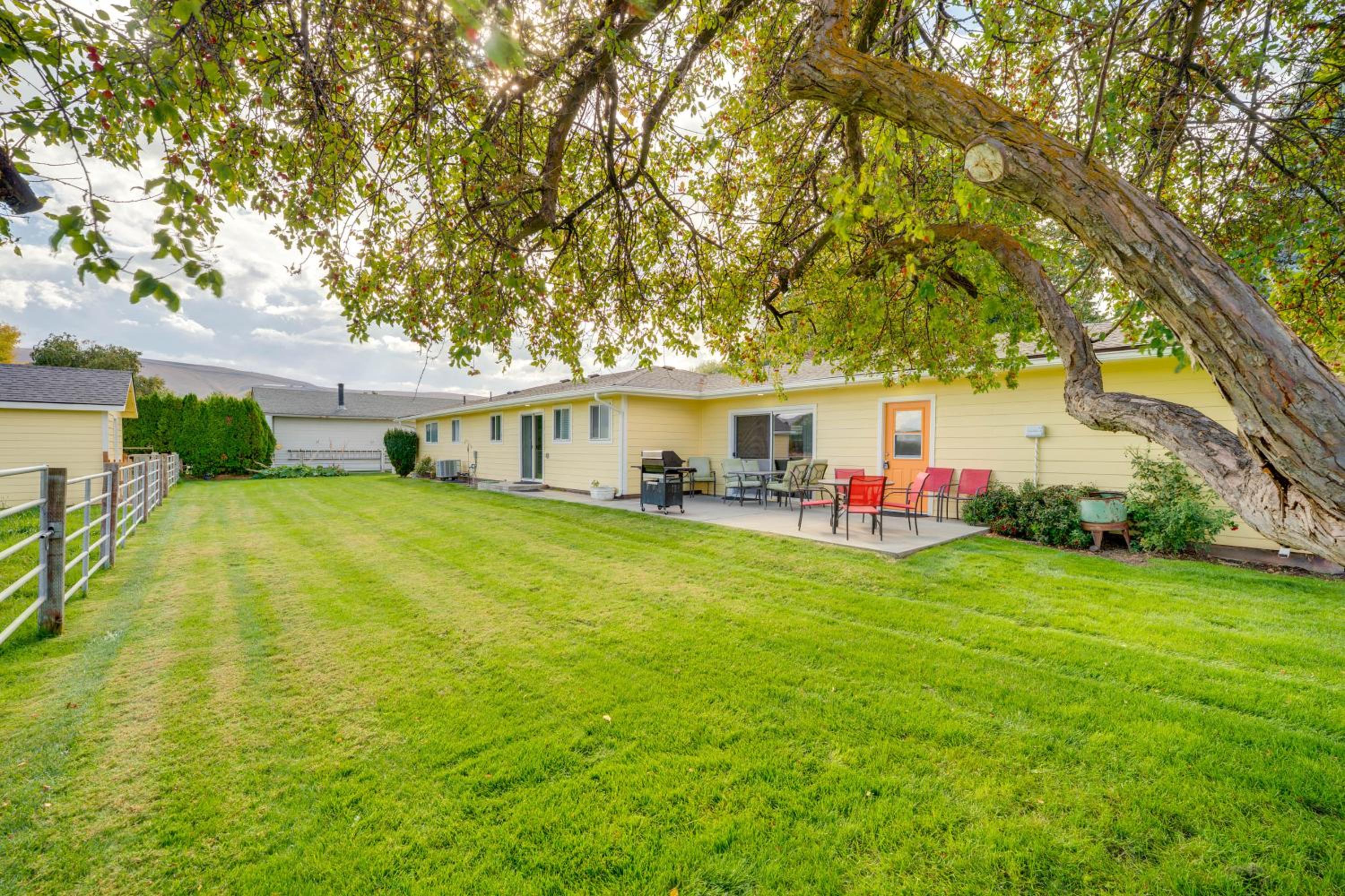 Ski, Fish and Explore Yakima Wine Country Home!