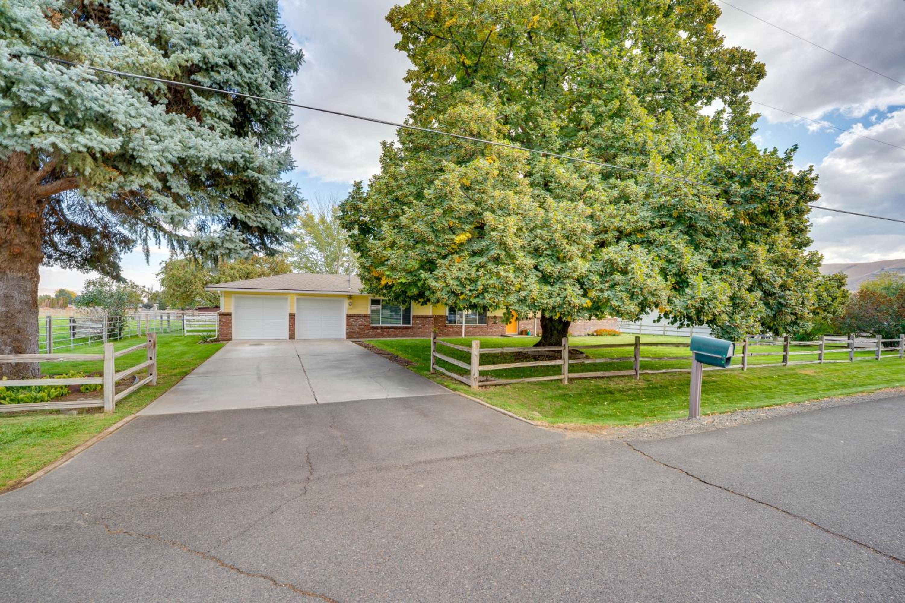 Ski, Fish and Explore Yakima Wine Country Home!