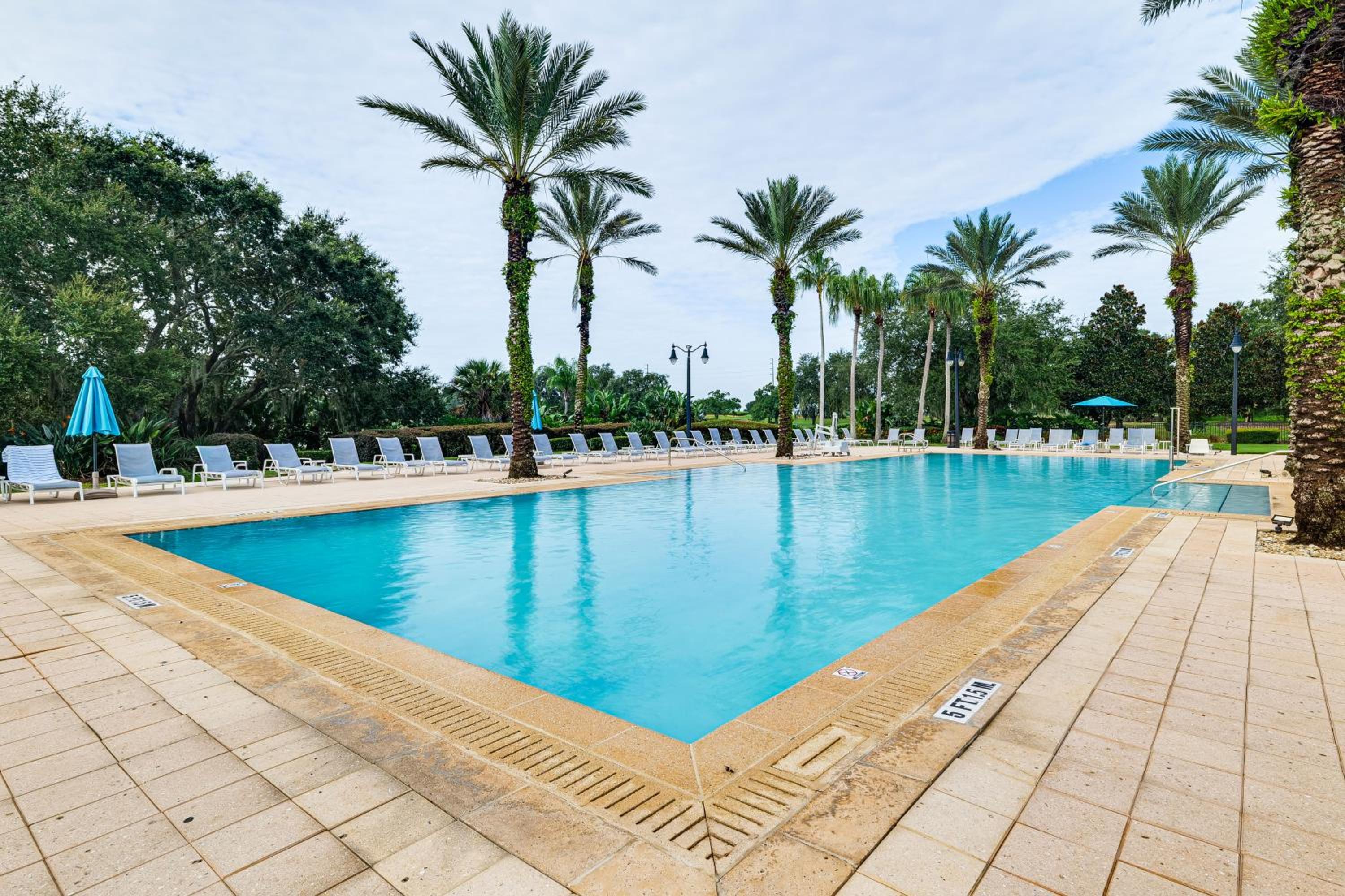 Disney World Group Getaway in Reunion Resort!