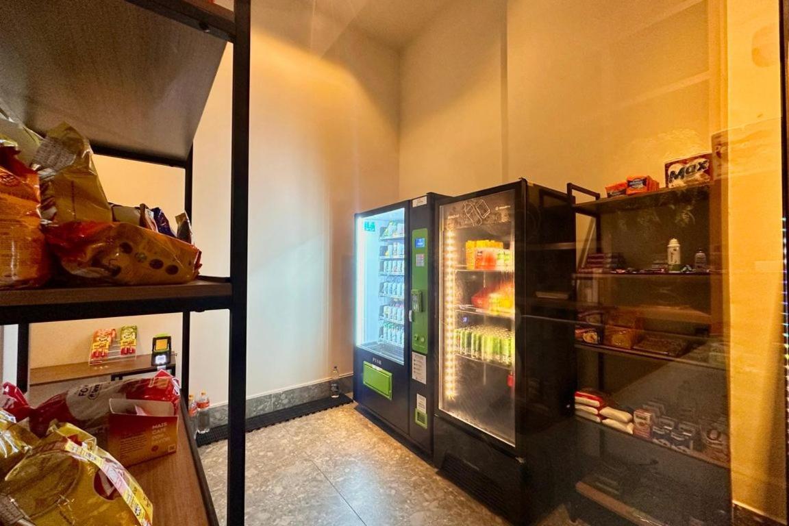 Studio 4pessoas, WiFi, Sauna, Enxoval, Arcos da Lapa, a 5 minutos da Petrobras, próximo a VLT e Metro para Copacabana