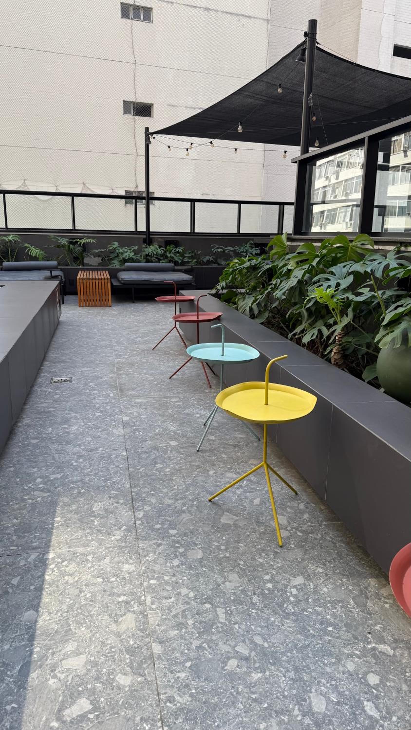 Studio 4pessoas, WiFi, Sauna, Enxoval, Arcos da Lapa, a 5 minutos da Petrobras, próximo a VLT e Metro para Copacabana