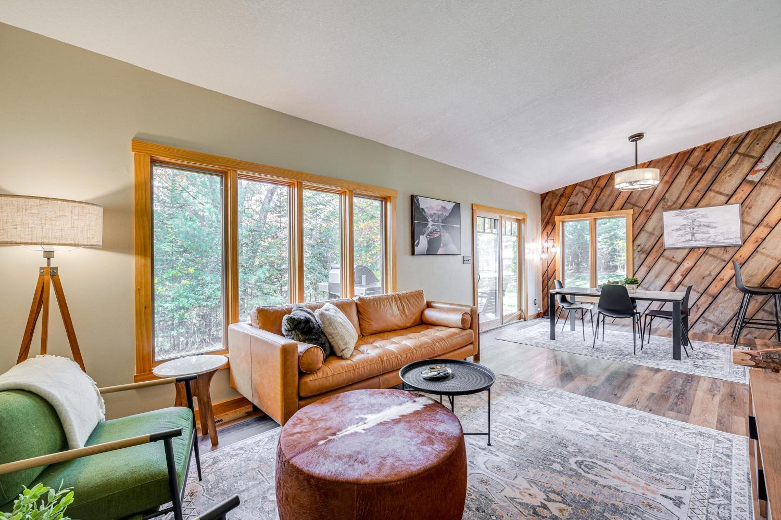 Riverbend Retreat on 7 Acres with River Access!