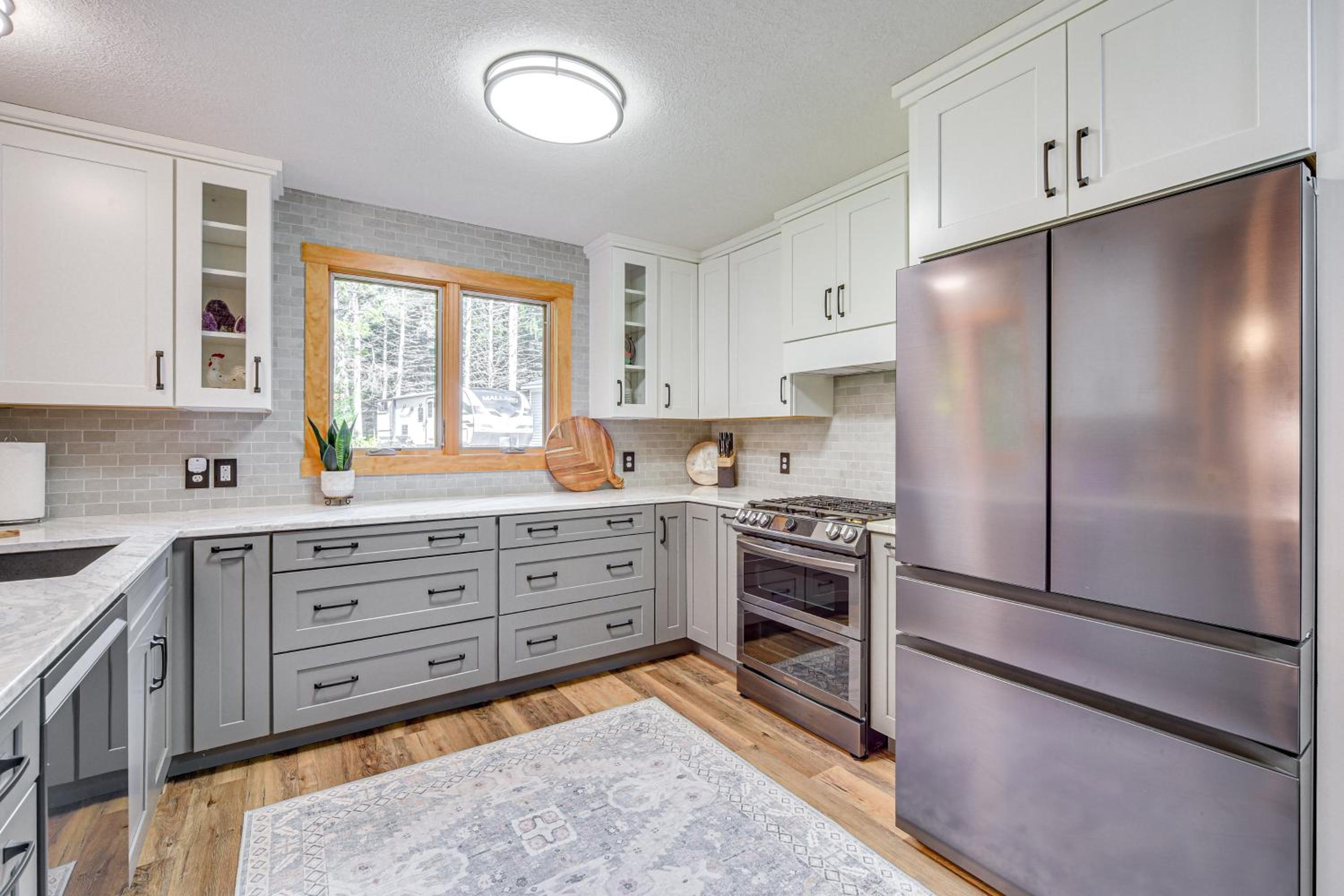 Riverbend Retreat on 7 Acres with River Access!