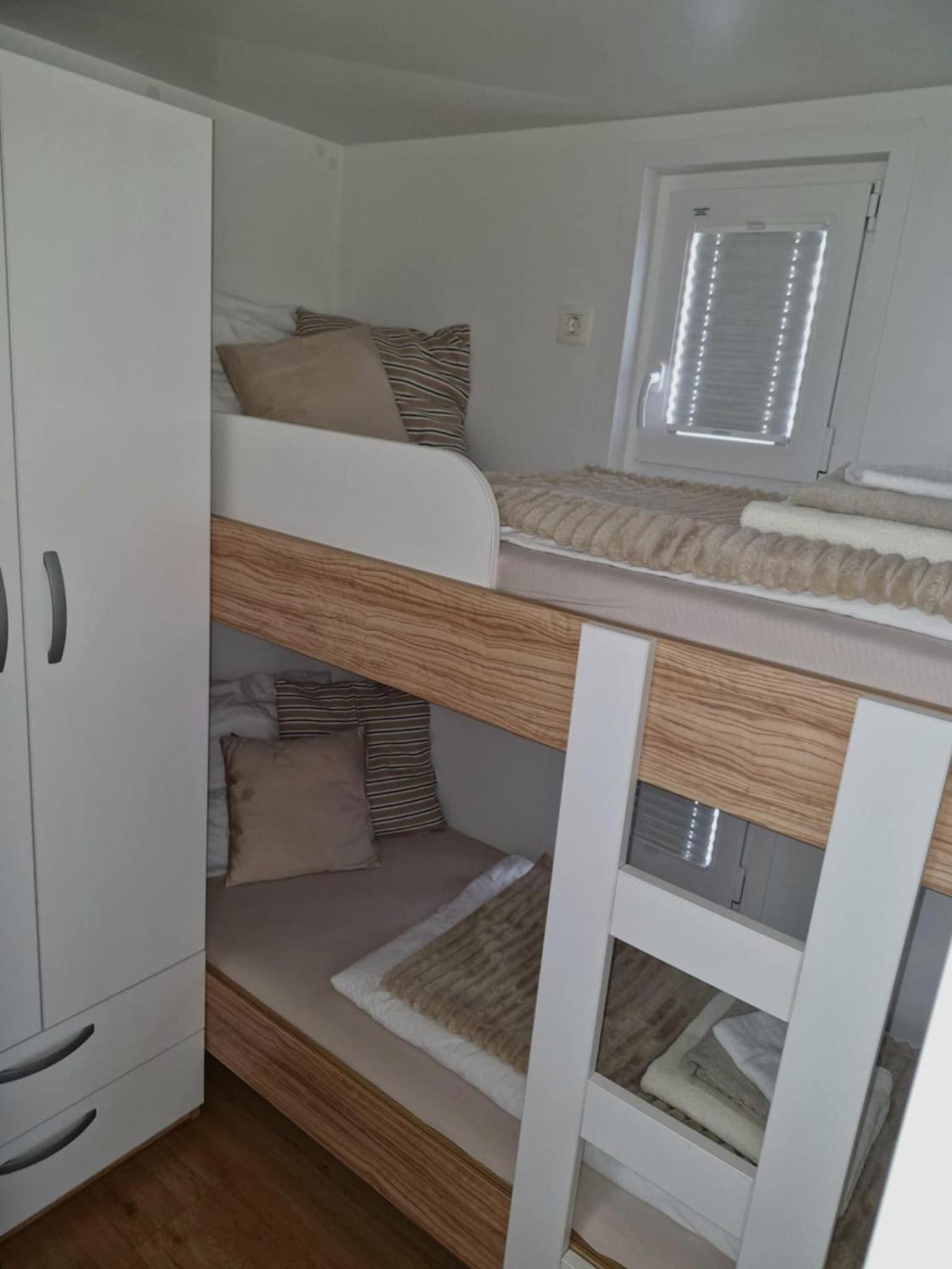 Luxury Floating Sea House Star Line - with Jacuzzi - Marina Portorož