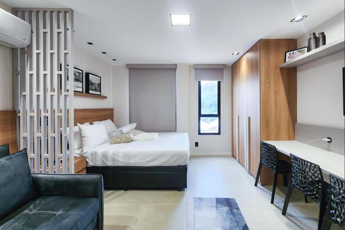 Studio 4p, Enxoval, Wi-Fi, Piscina, Roof Top, Arcos Lapa, a 5 minutos da Petrobras e a 20min Copacabana