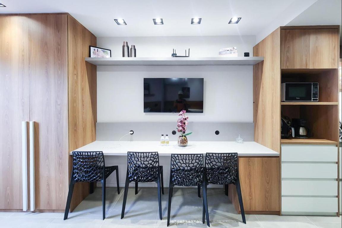 Studio 4p, Enxoval, Wi-Fi, Piscina, Roof Top, Arcos Lapa, a 5 minutos da Petrobras e a 20min Copacabana