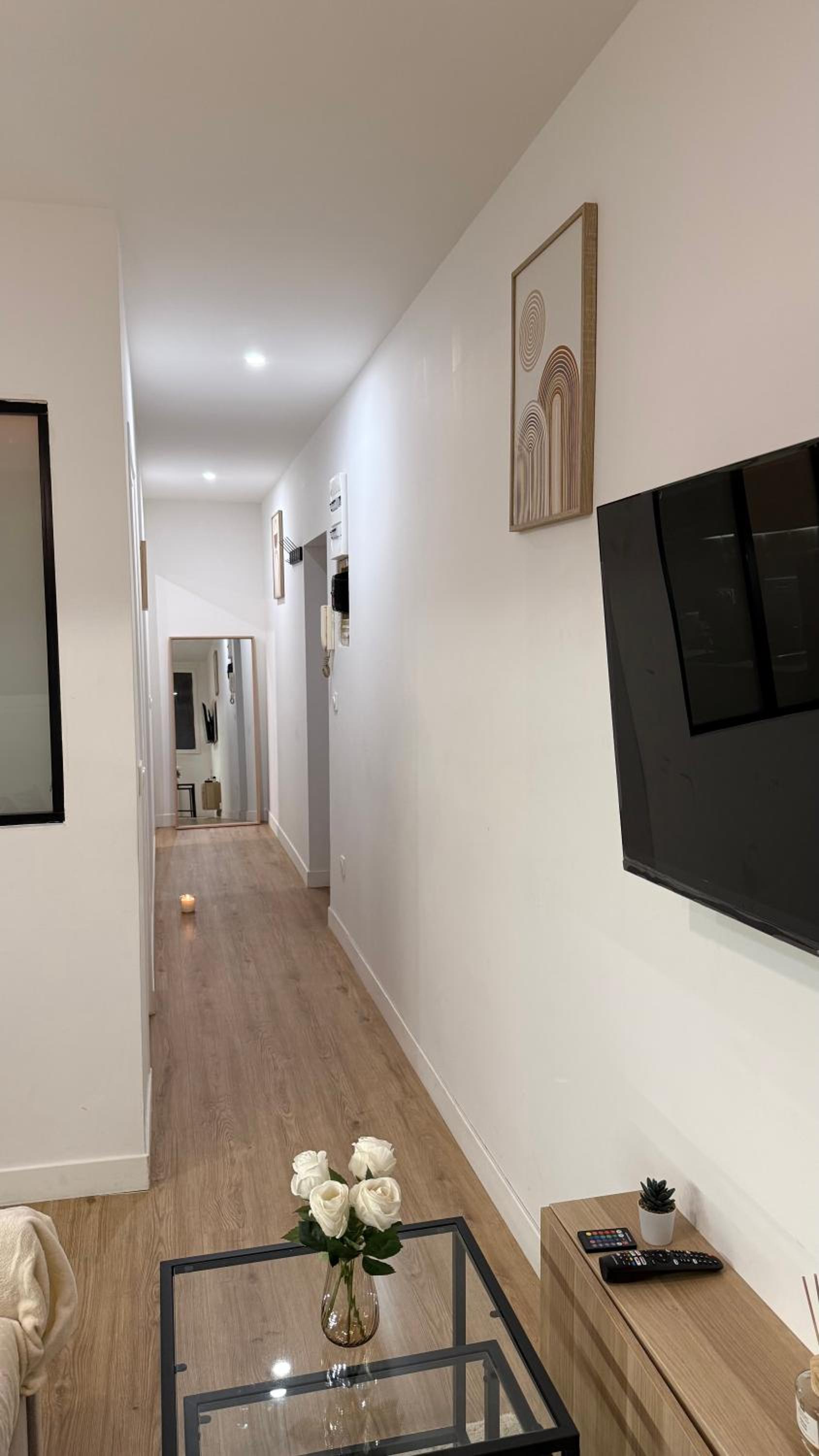 Séjour lumineux et moderne aux portes de Paris