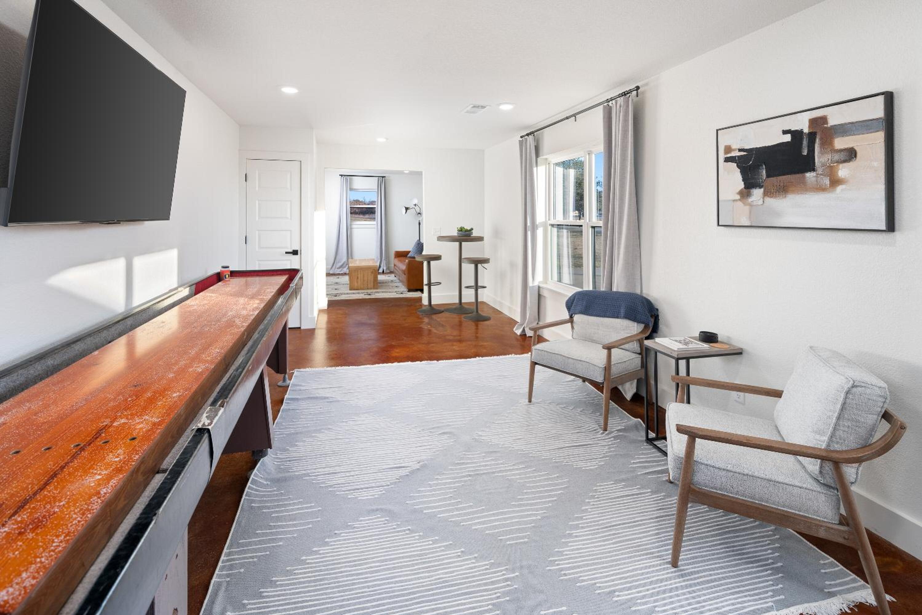 Lakefront Gem with Hot Tub and Game Room in Graford