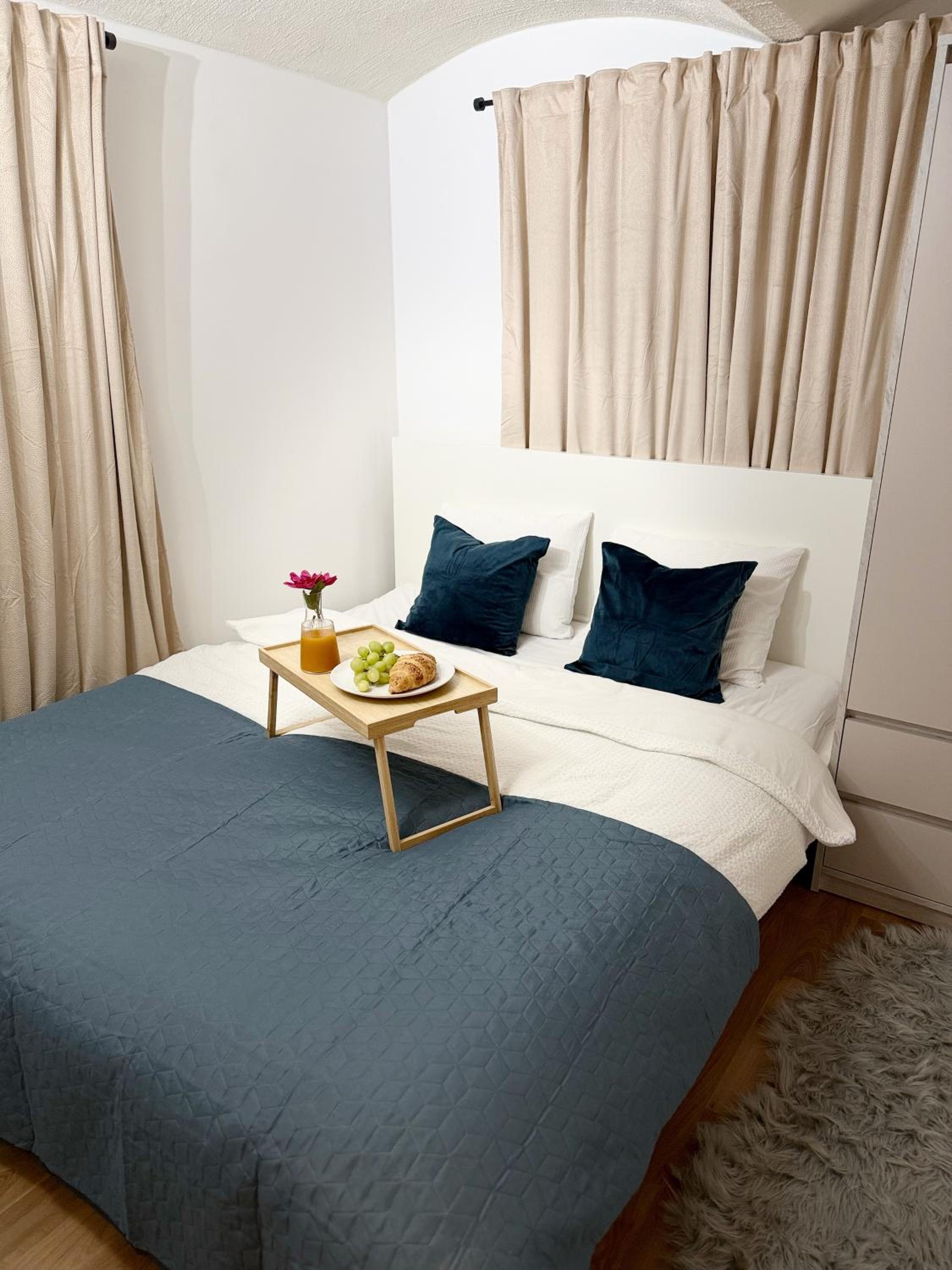 URBAN BASE CELJE Apartment with FREE Parking & Terrace
