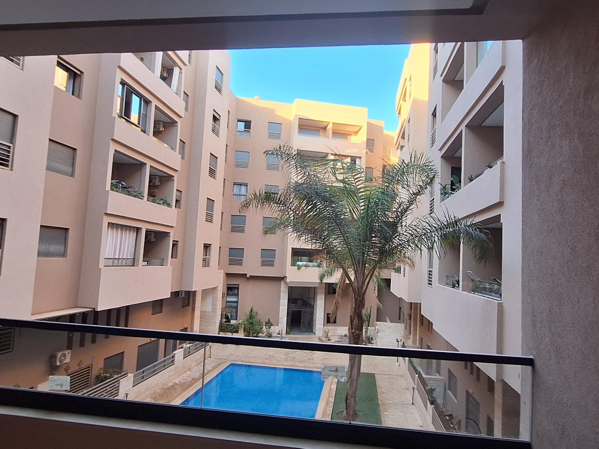 Appartement Moderne Centre Gueliz Sunny Pool PS4 & Wi-Fi