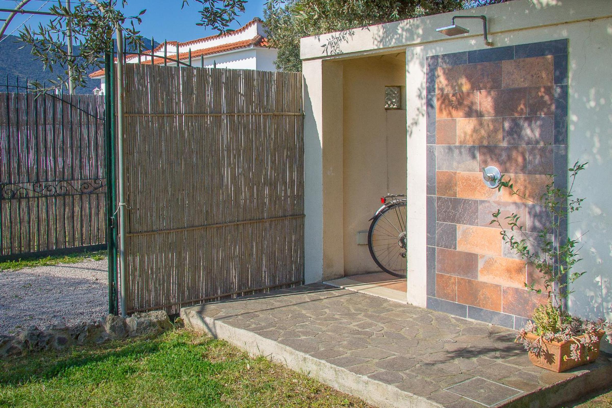 Villa LA CESA & Villino LA CASETTA Holiday Houses CON JACUZZI
