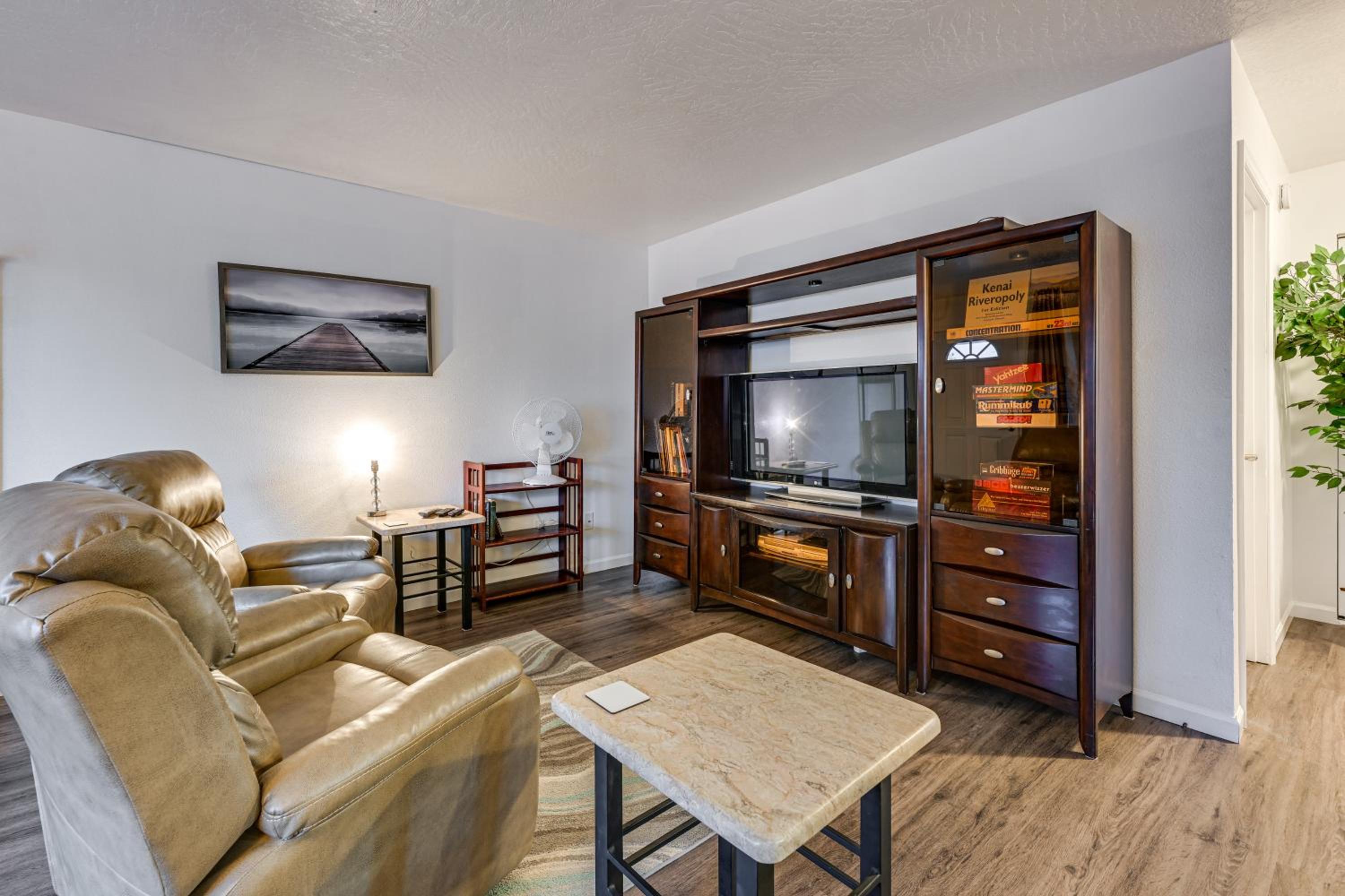 Comfort and Convenience! Apt in Central Soldotna