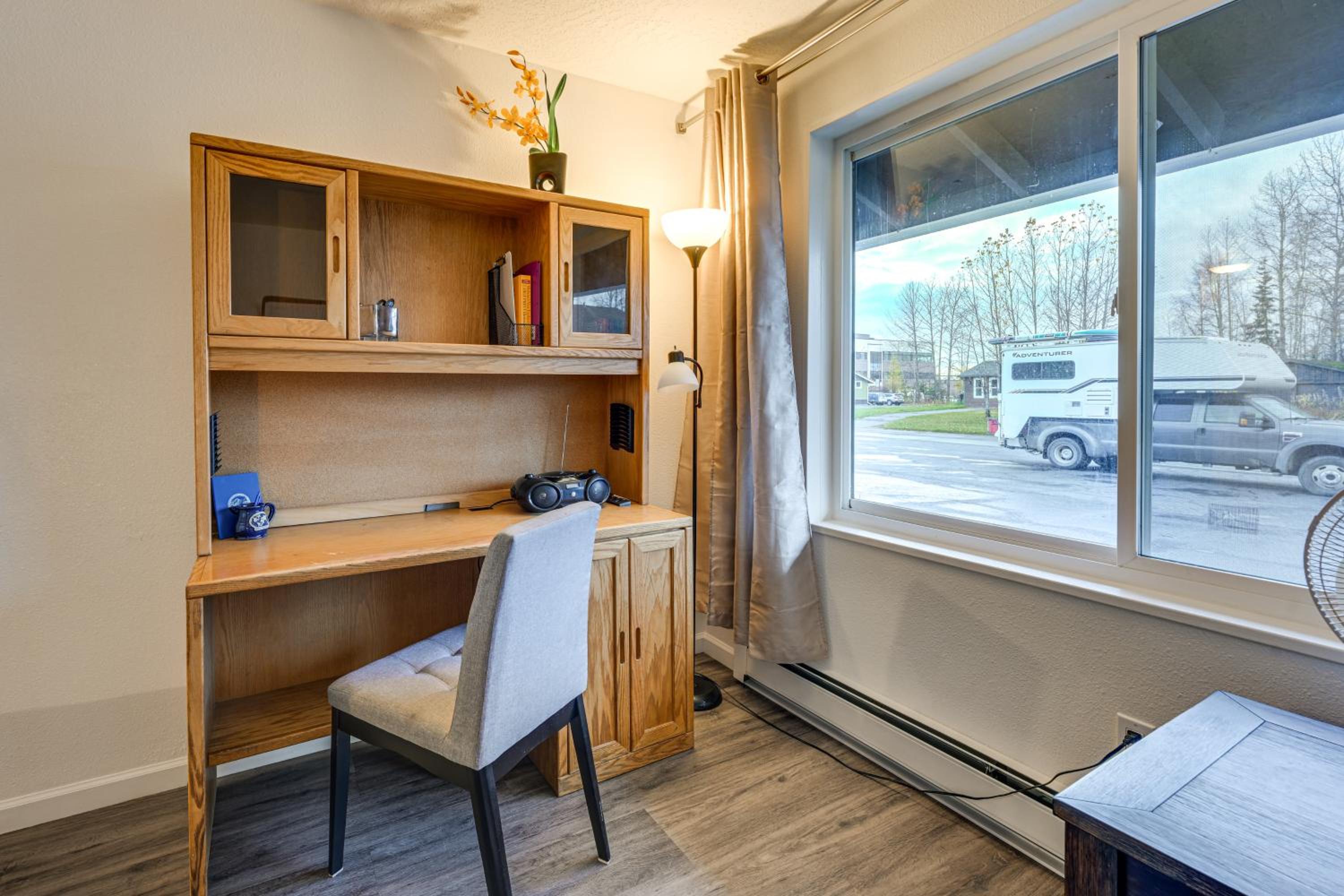 Comfort and Convenience! Apt in Central Soldotna