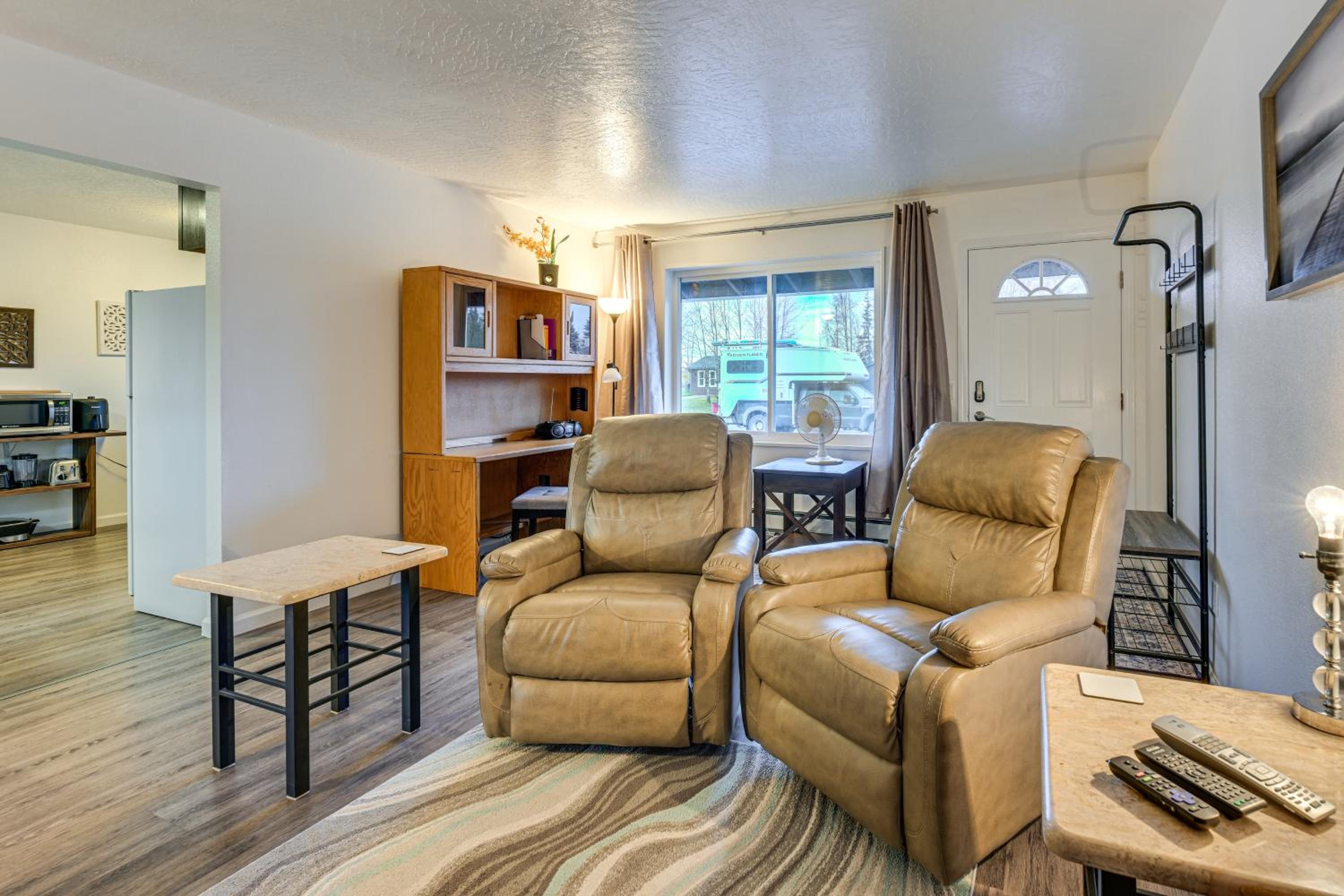 Comfort and Convenience! Apt in Central Soldotna