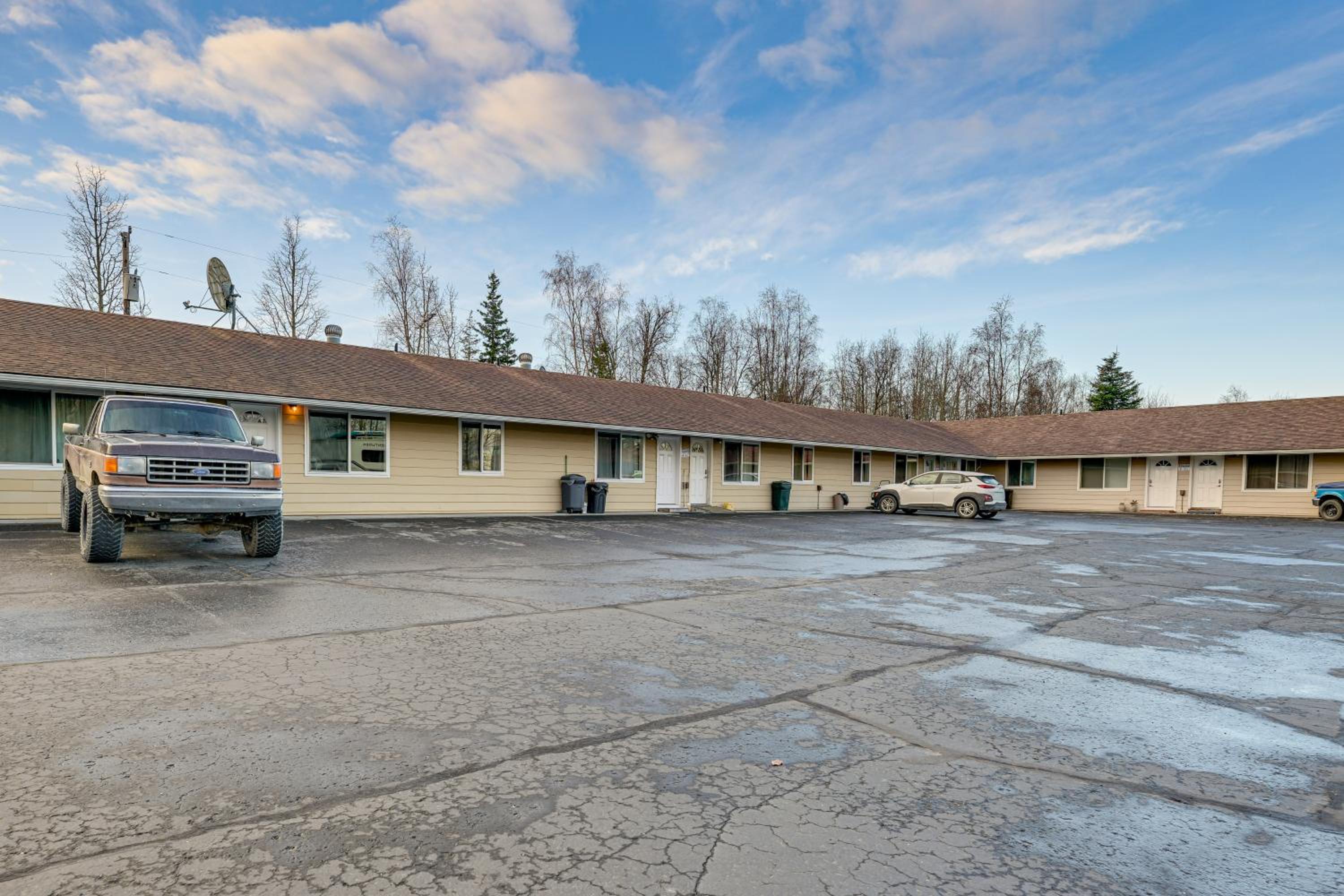 Comfort and Convenience! Apt in Central Soldotna