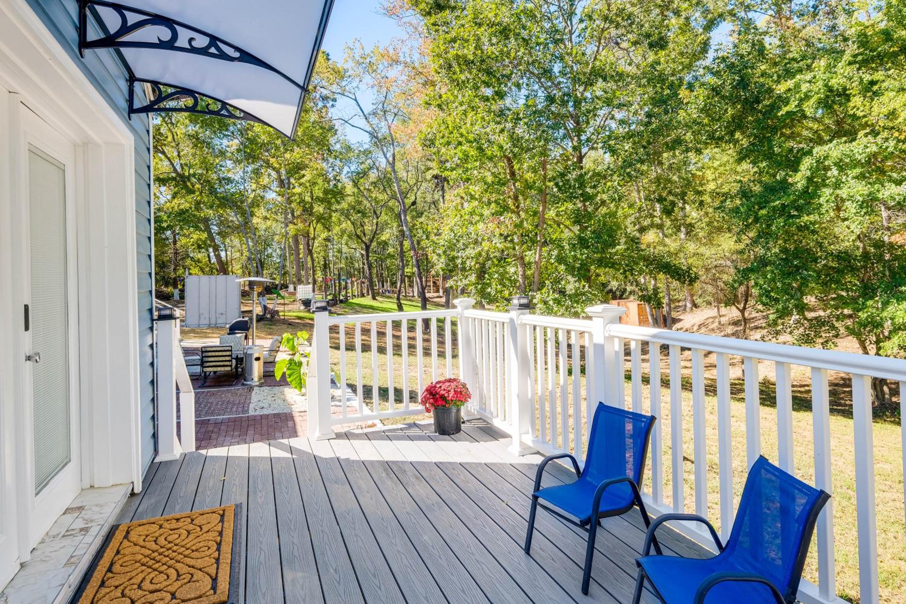 Walk to MIR Wooded Group Escape with Deck and Bar!