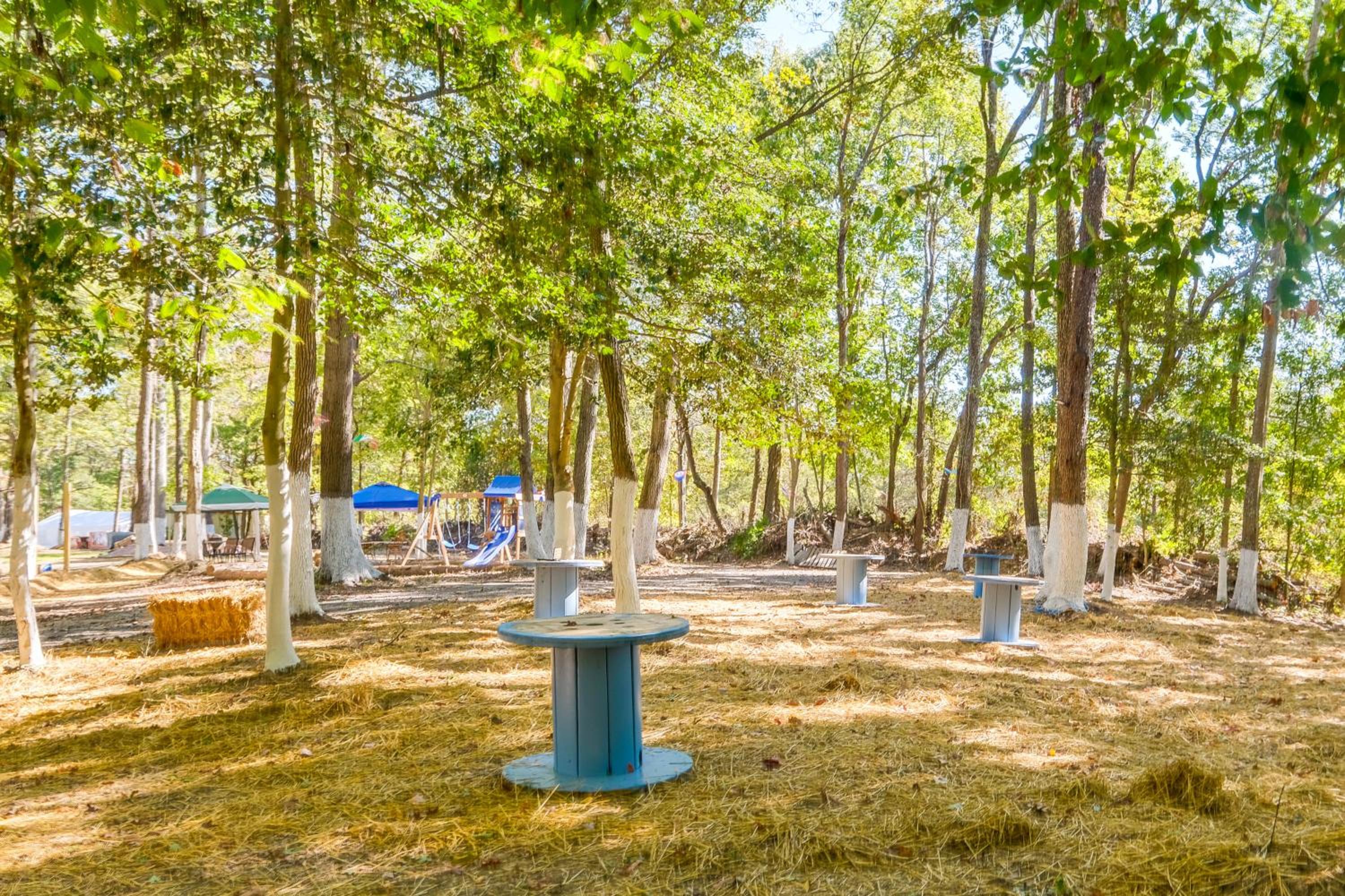 Walk to MIR Wooded Group Escape with Deck and Bar!